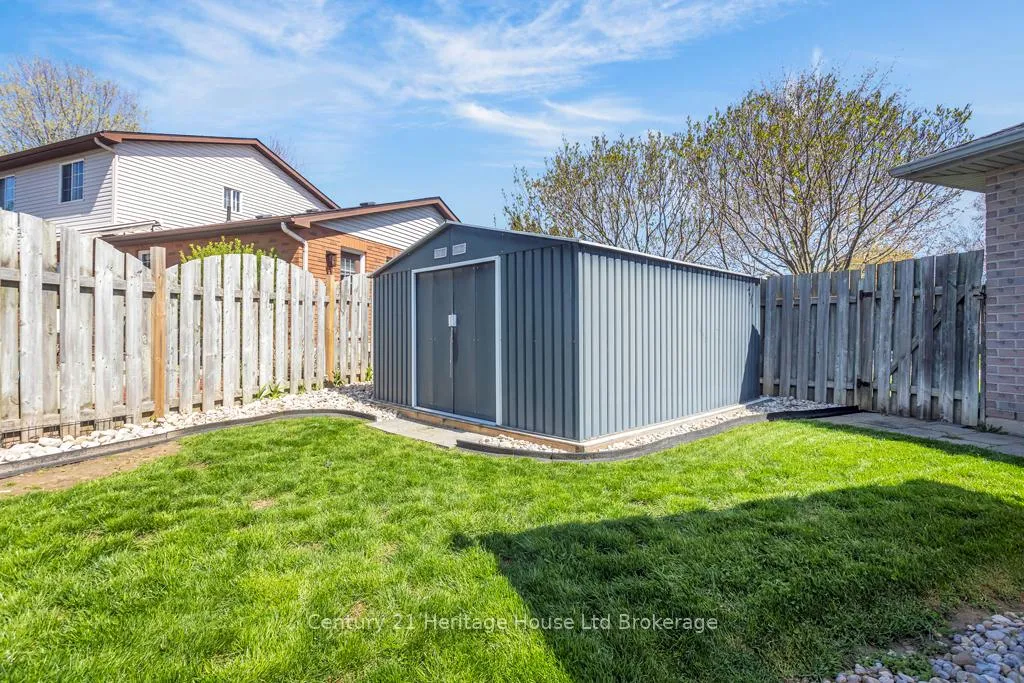 Photo 29 of 93 Glendale Drive, Tillsonburg — HOMEH