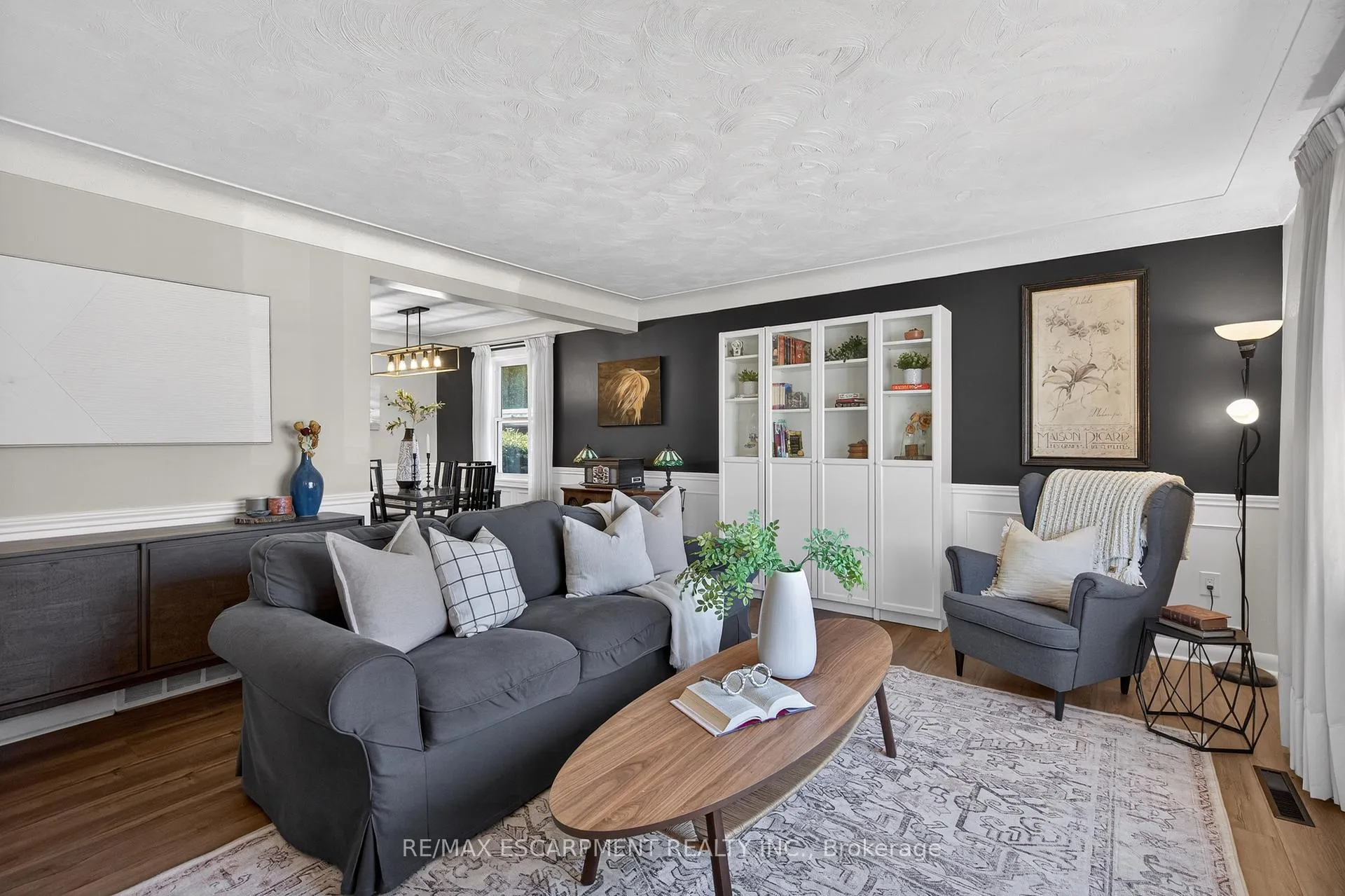 Photo 6 of 1055 Shepherd's Drive, Burlington, LaSalle — HOMEH
