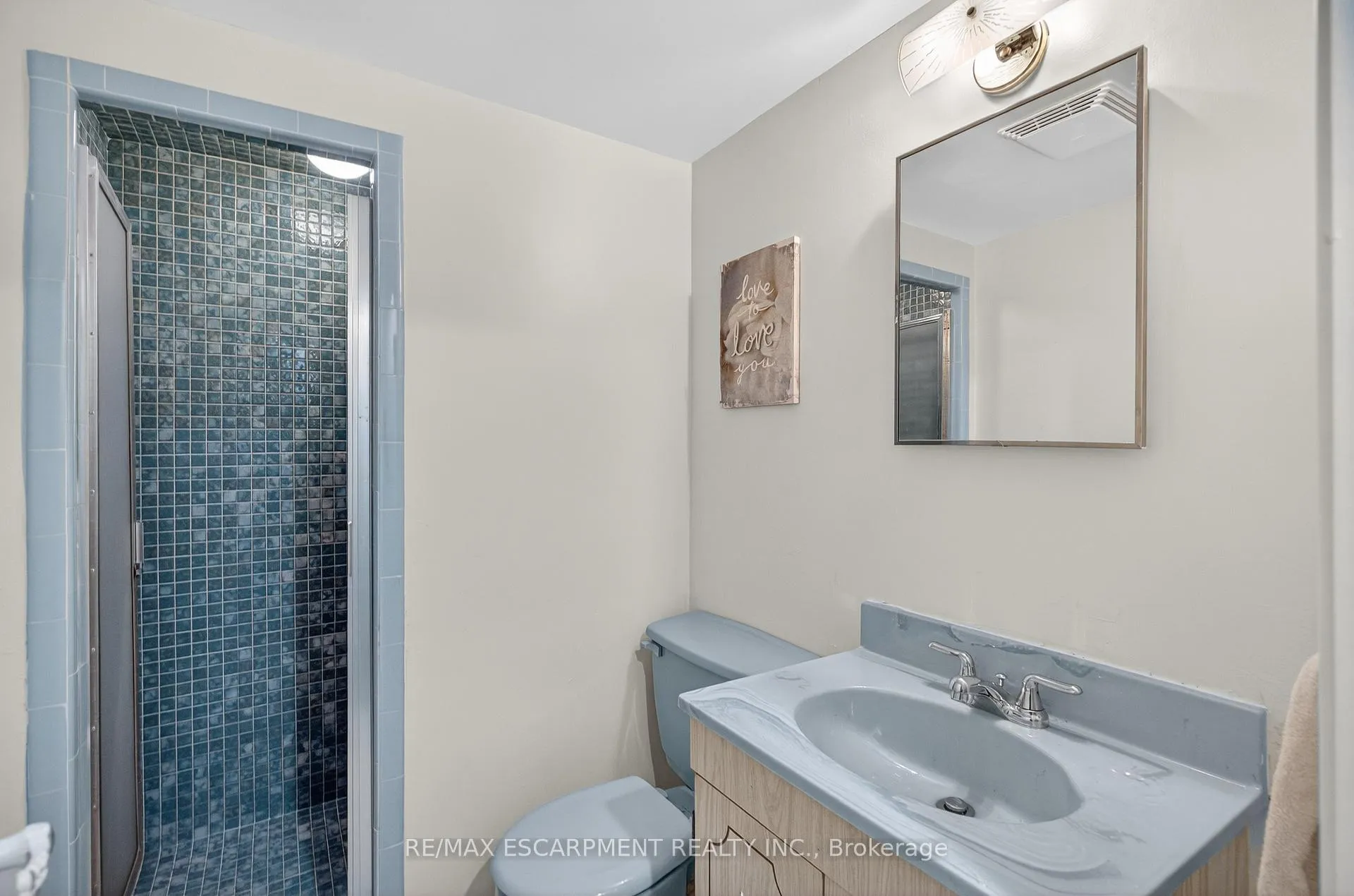 Photo 27 of 1055 Shepherd's Drive, Burlington, LaSalle — HOMEH