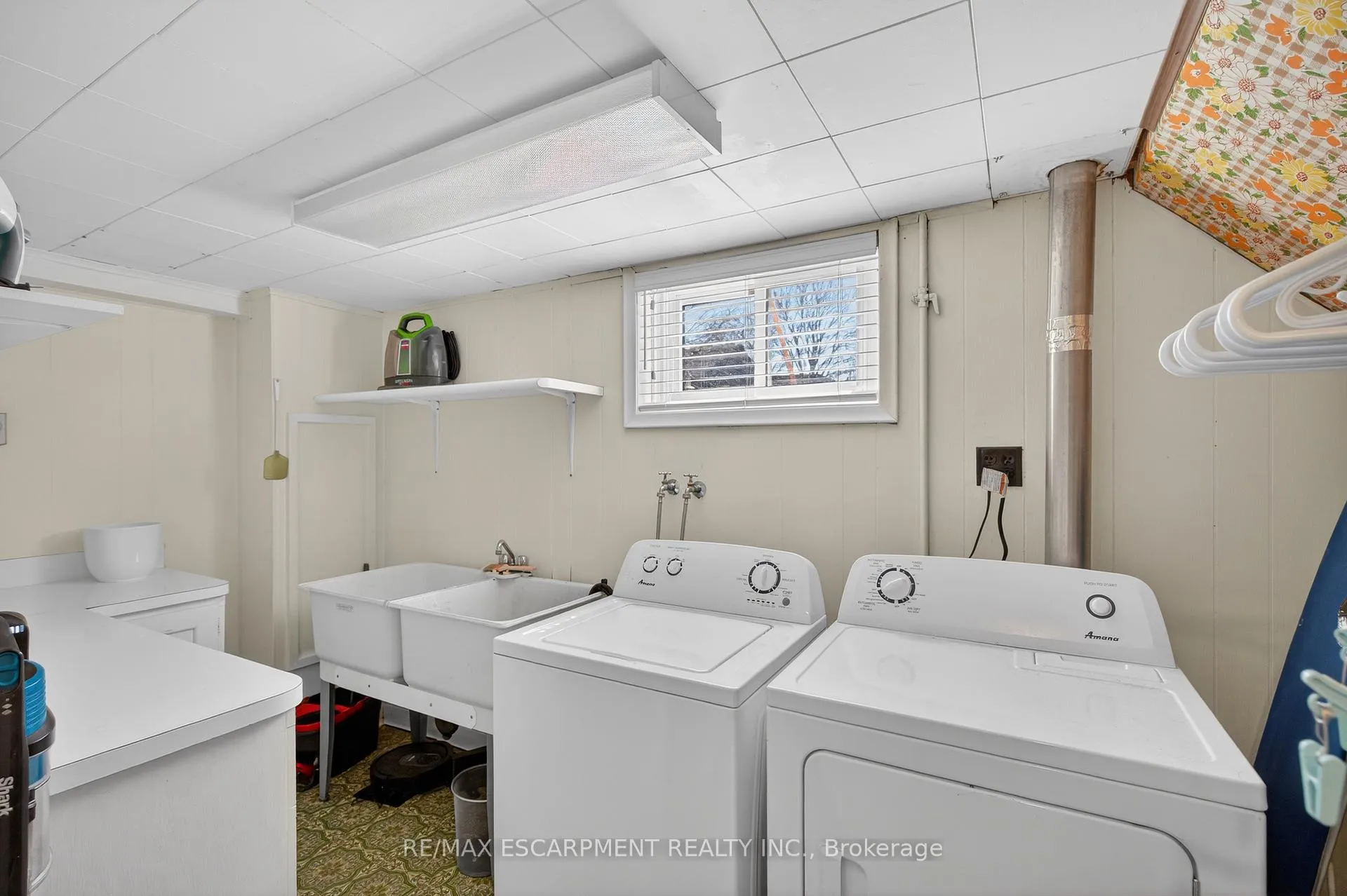 Photo 28 of 1055 Shepherd's Drive, Burlington, LaSalle — HOMEH