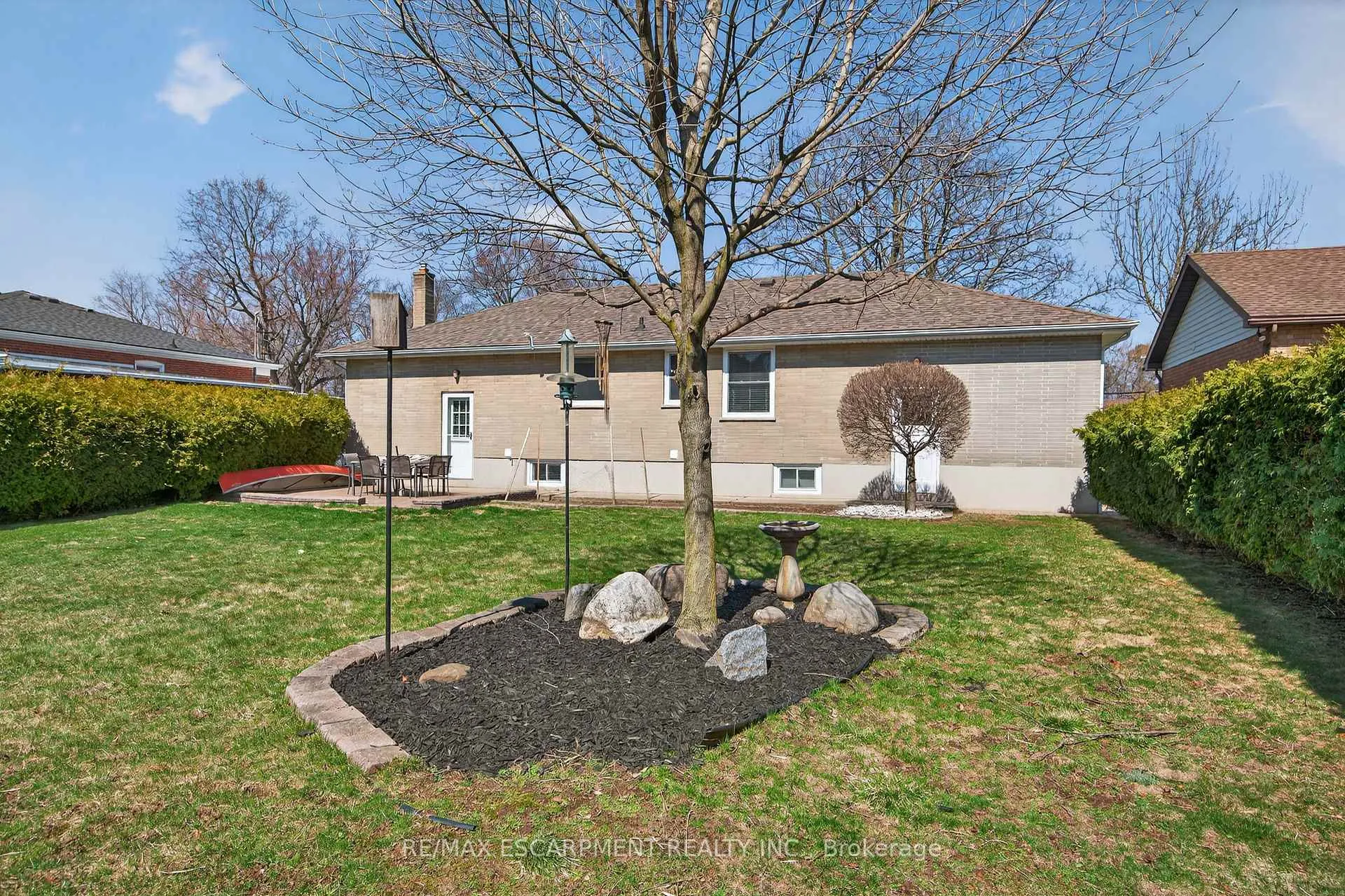 Photo 30 of 1055 Shepherd's Drive, Burlington, LaSalle — HOMEH