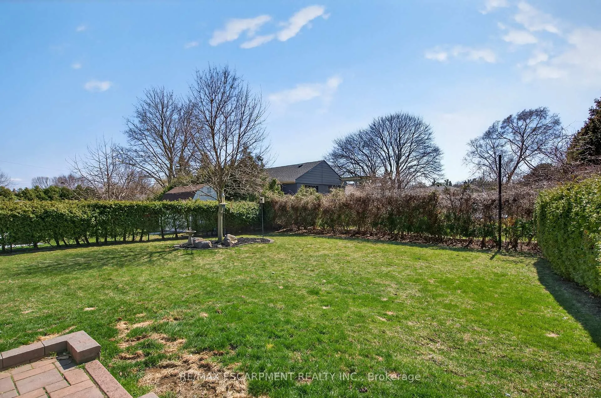 Photo 33 of 1055 Shepherd's Drive, Burlington, LaSalle — HOMEH