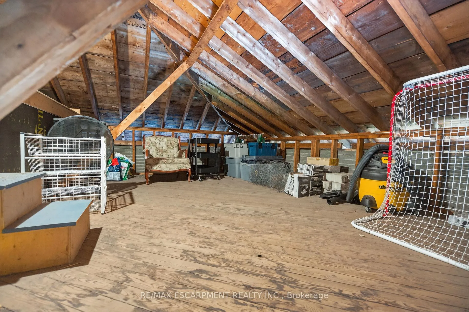 Photo 36 of 1055 Shepherd's Drive, Burlington, LaSalle — HOMEH