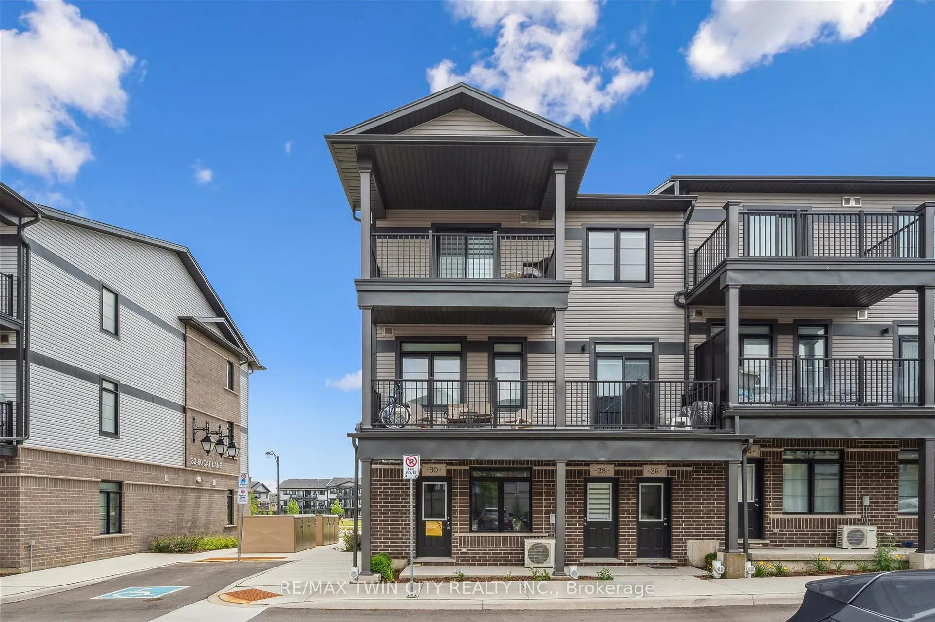 Photo 1 of Unit 30, 30 Oat Lane, Kitchener, King East — HOMEH
