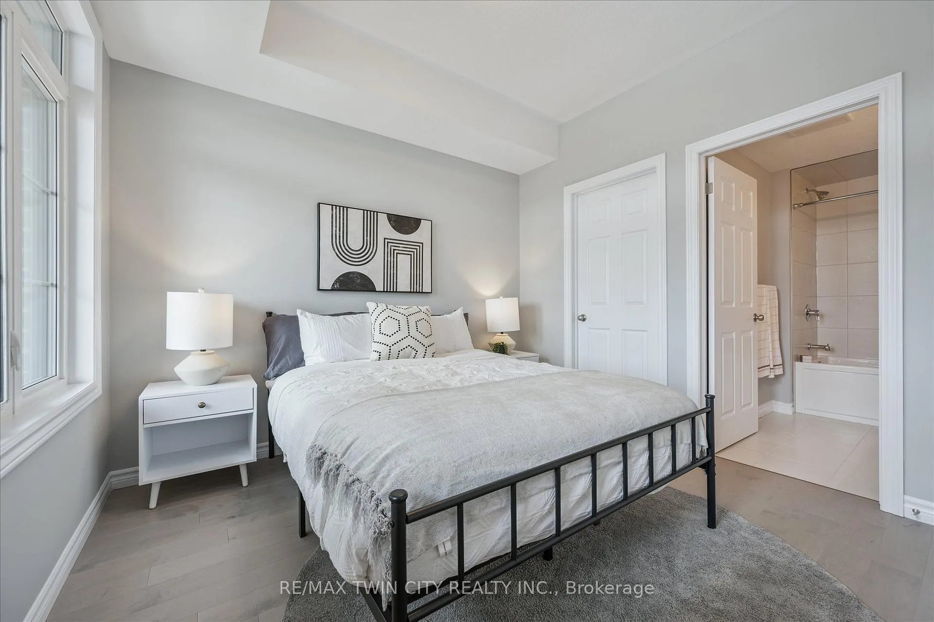Photo 13 of Unit 30, 30 Oat Lane, Kitchener, King East — HOMEH
