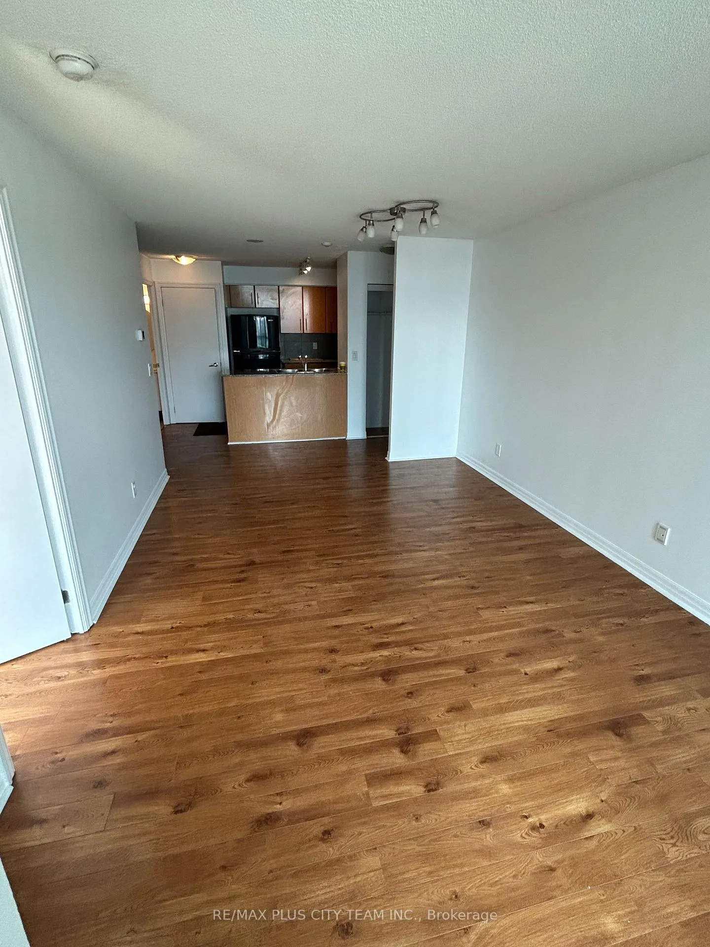 Photo 8 of Unit 1606, 16 Yonge Street, Toronto, Waterfront Communities — HOMEH