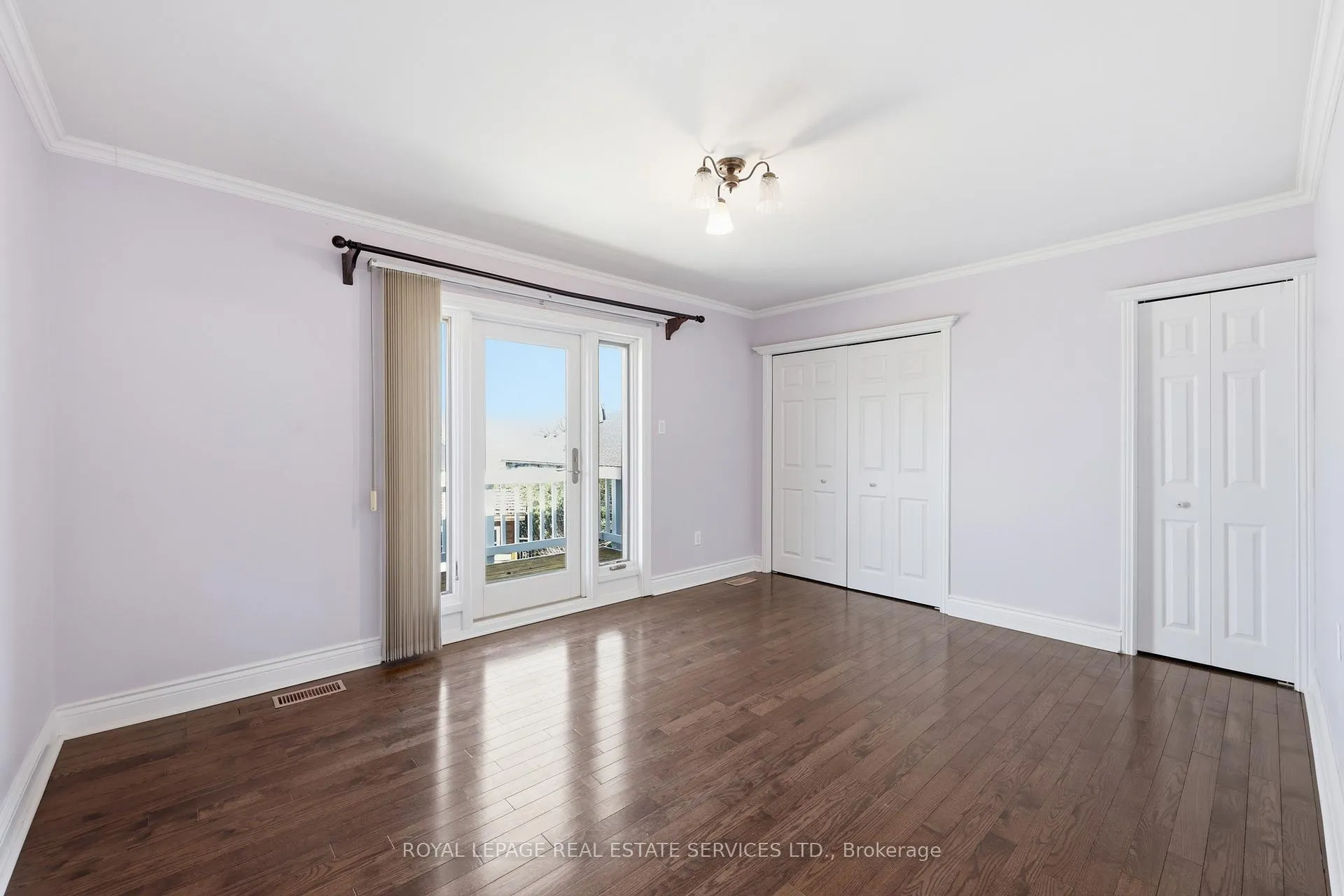 Photo 20 of 8 Lakeshore Drive, Hamilton, Lakeshore — HOMEH