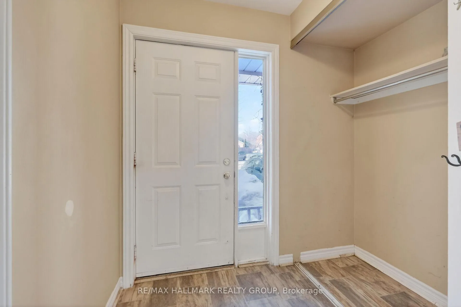 Photo 3 of 40 Bridgewater Terrace, Ottawa, Barrhaven - Cedargrove/Fraserdale — HOMEH