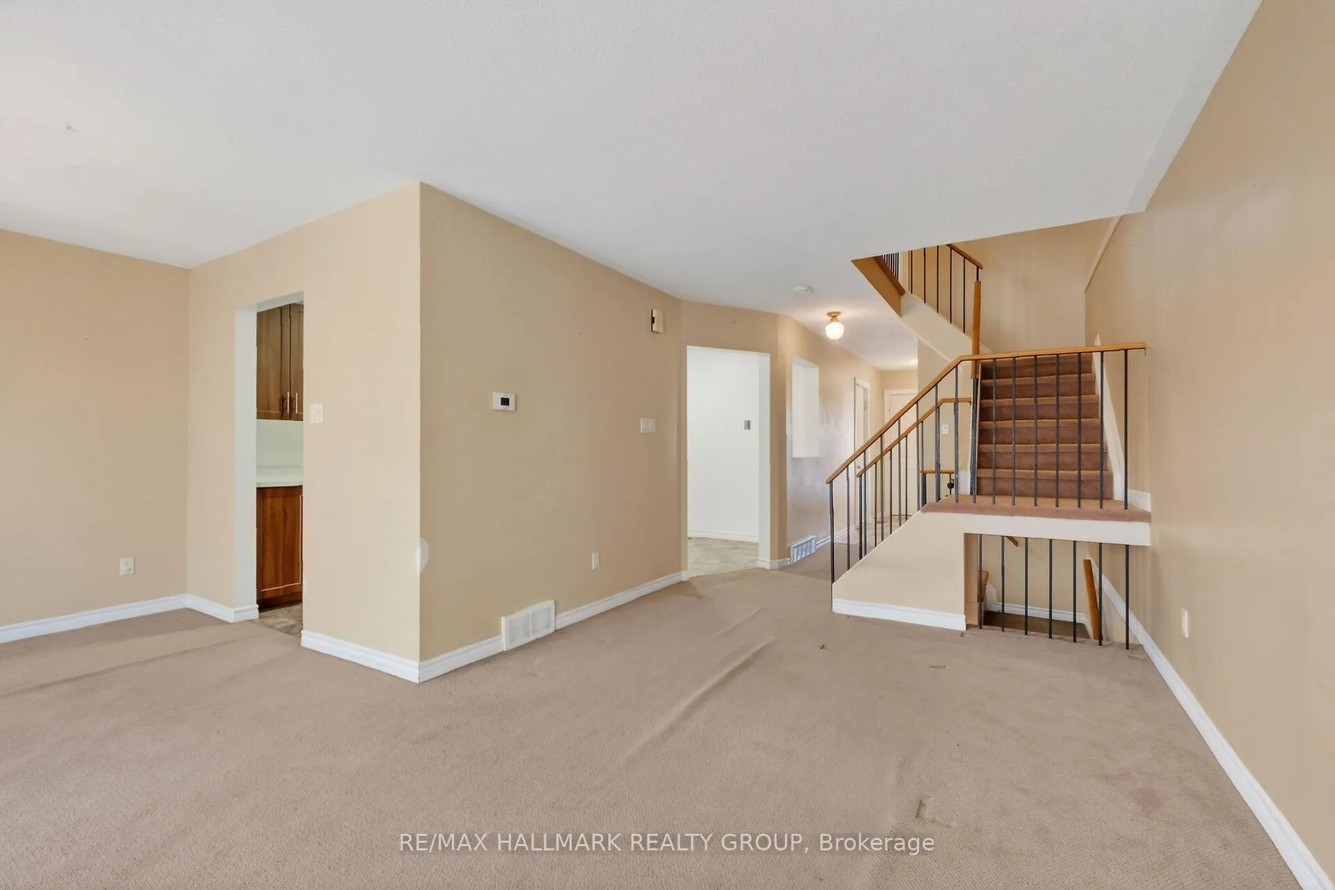 Photo 11 of 40 Bridgewater Terrace, Ottawa, Barrhaven - Cedargrove/Fraserdale — HOMEH