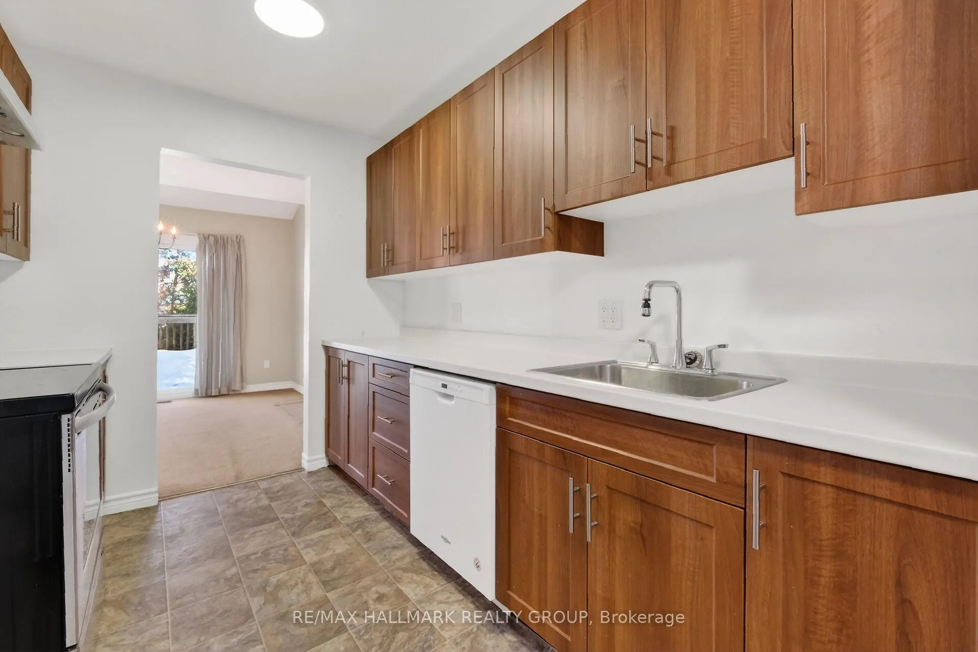 Photo 15 of 40 Bridgewater Terrace, Ottawa, Barrhaven - Cedargrove/Fraserdale — HOMEH
