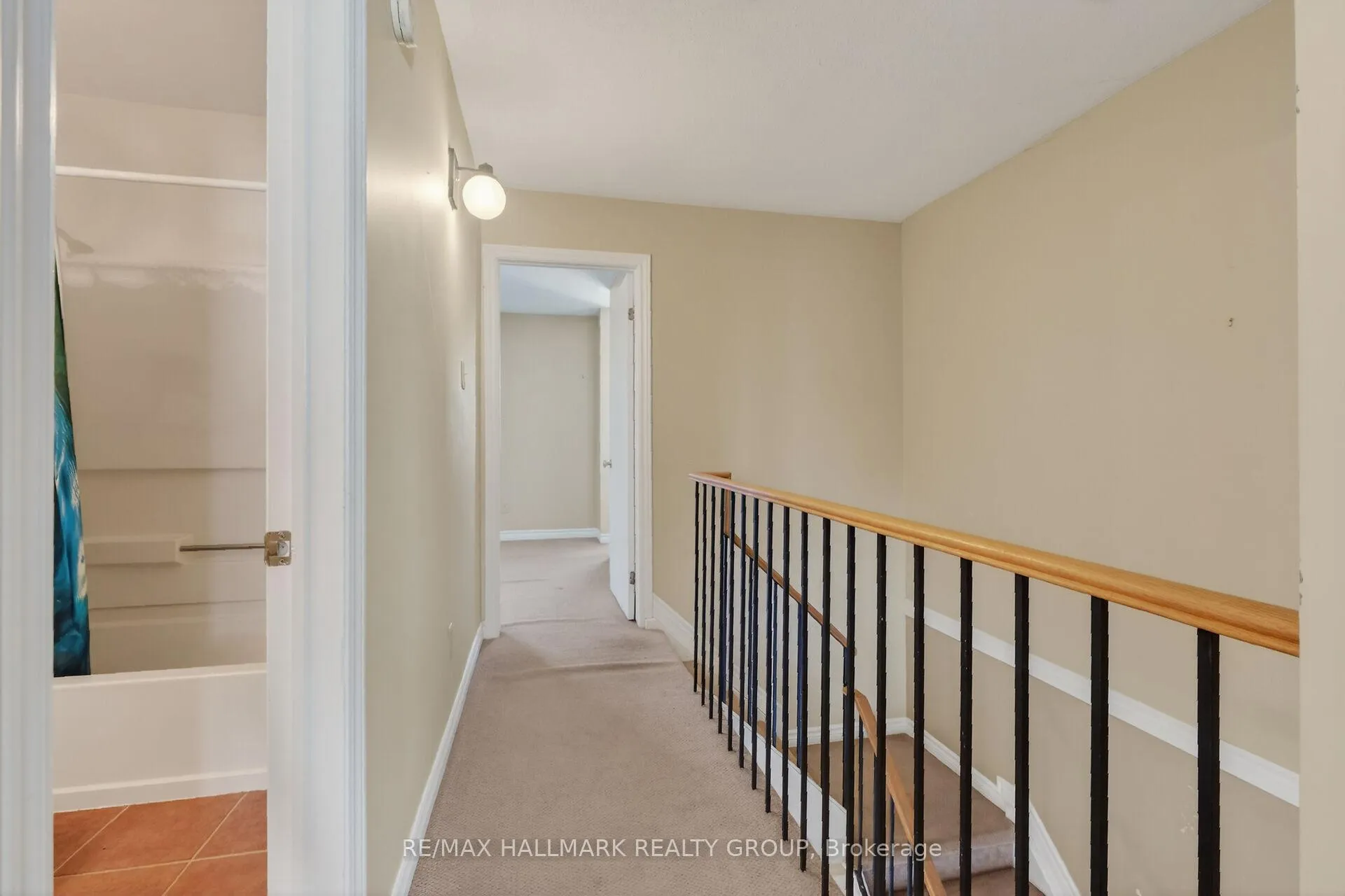 Photo 23 of 40 Bridgewater Terrace, Ottawa, Barrhaven - Cedargrove/Fraserdale — HOMEH