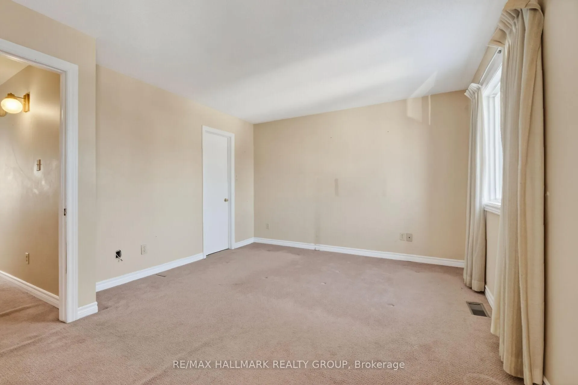 Photo 26 of 40 Bridgewater Terrace, Ottawa, Barrhaven - Cedargrove/Fraserdale — HOMEH