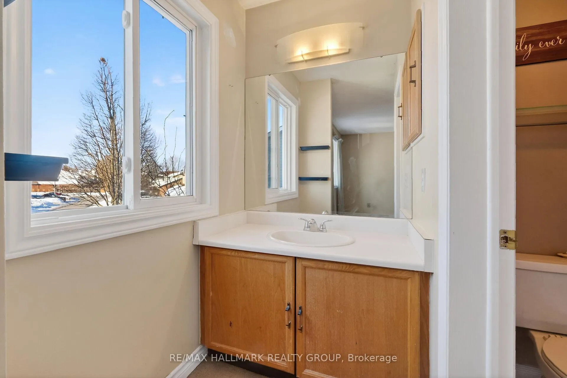 Photo 29 of 40 Bridgewater Terrace, Ottawa, Barrhaven - Cedargrove/Fraserdale — HOMEH
