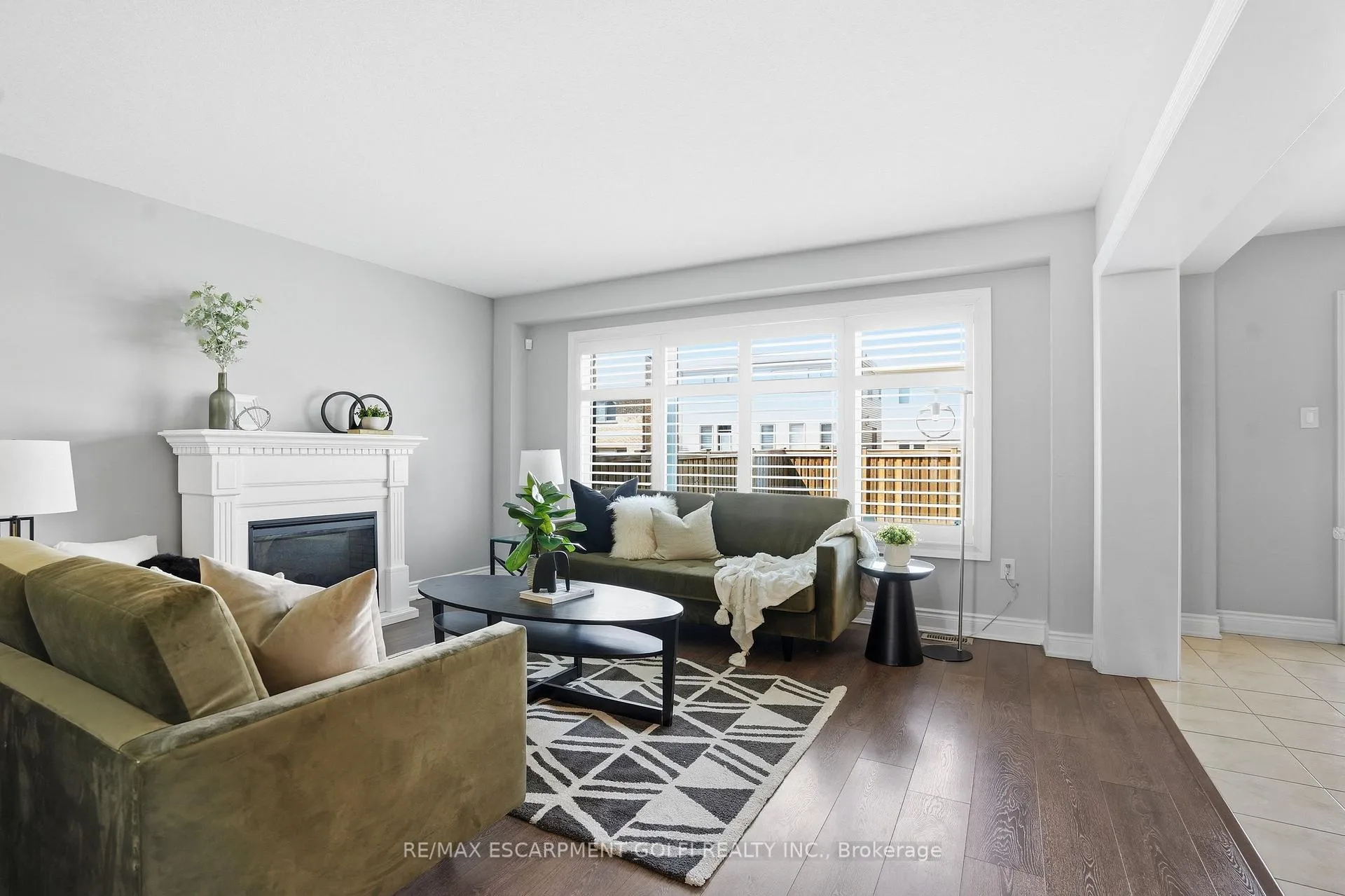 Photo 9 of 7703 Sycamore Drive, Niagara Falls, Brown — HOMEH