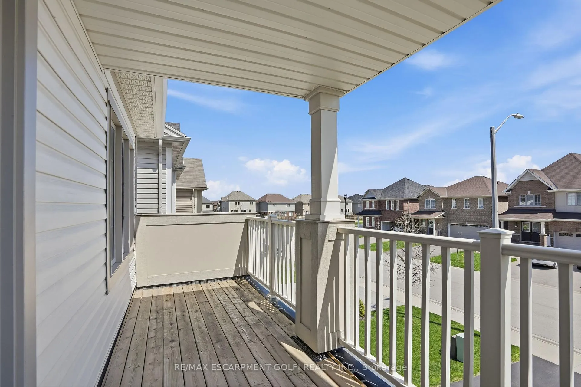 Photo 24 of 7703 Sycamore Drive, Niagara Falls, Brown — HOMEH