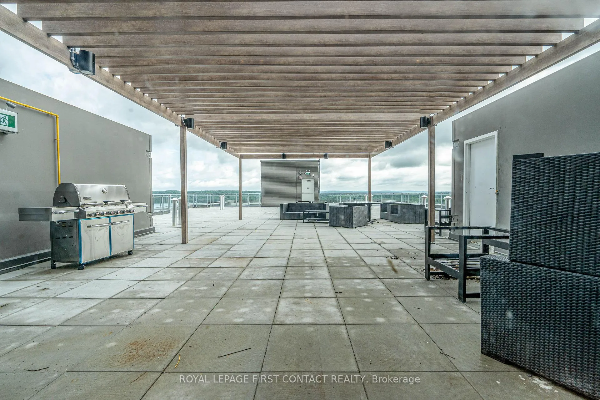 Photo 14 of Unit 106, 58 Lakeside Terrace, Barrie, Little Lake — HOMEH