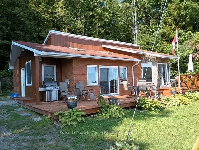 Photo 1 of 468 Champlain Road, Penetanguishene — HOMEH