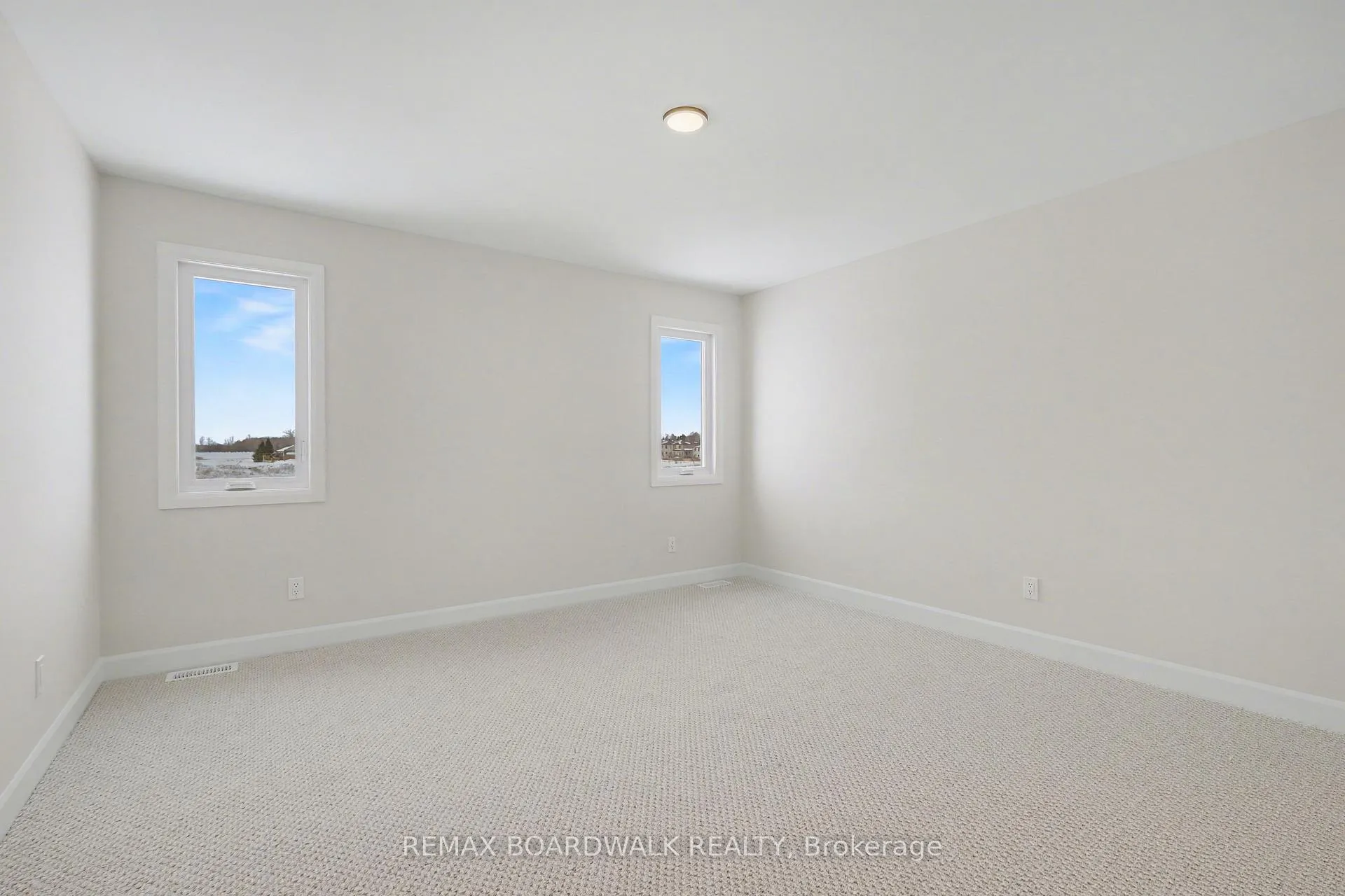 Photo 10 of 967 Chablis Crescent, Russell, Embrun — HOMEH