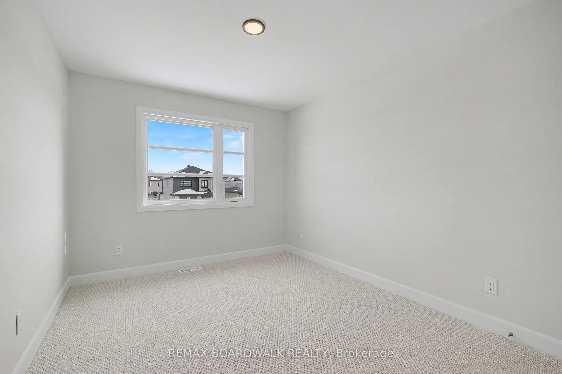 Photo 15 of 967 Chablis Crescent, Russell, Embrun — HOMEH