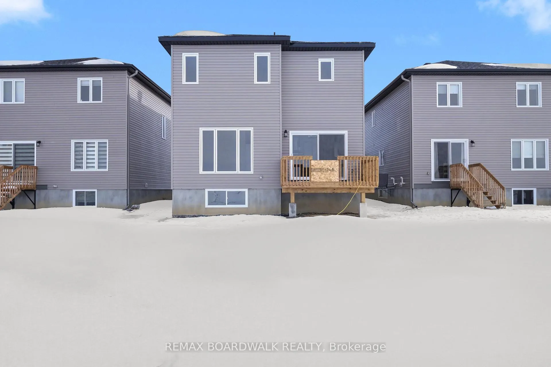 Photo 18 of 967 Chablis Crescent, Russell, Embrun — HOMEH