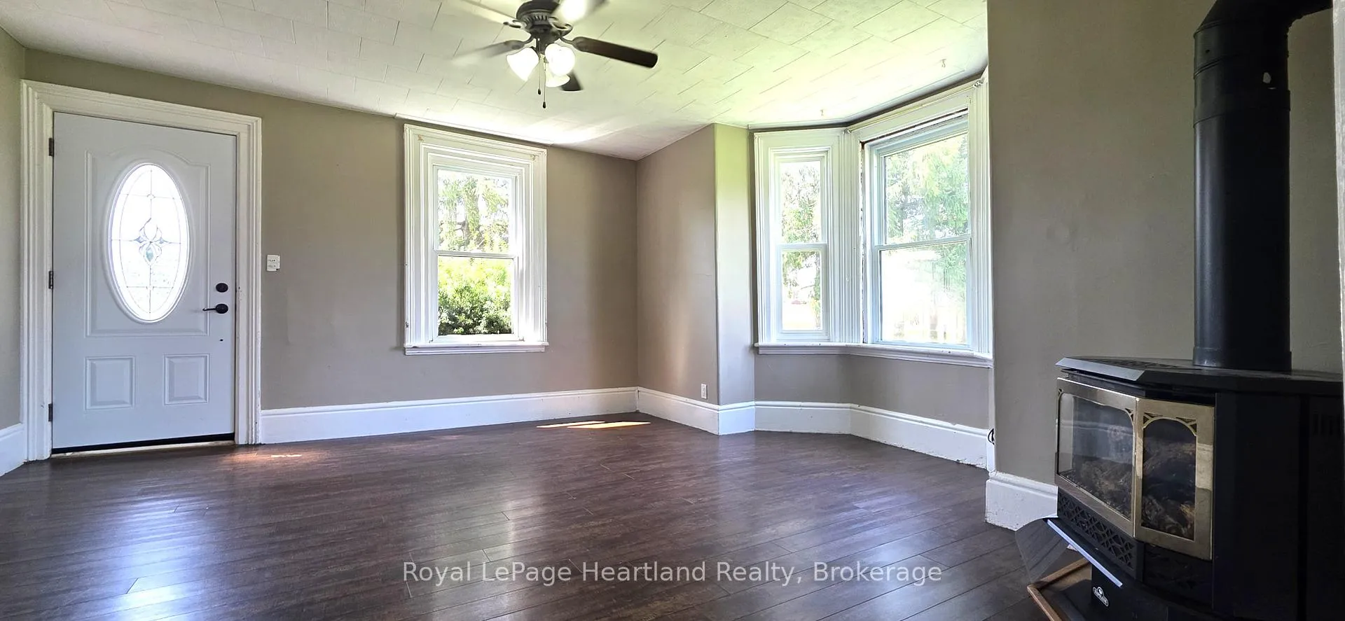 Photo 4 of 42656 Graham Road, Huron East, Brussels — HOMEH