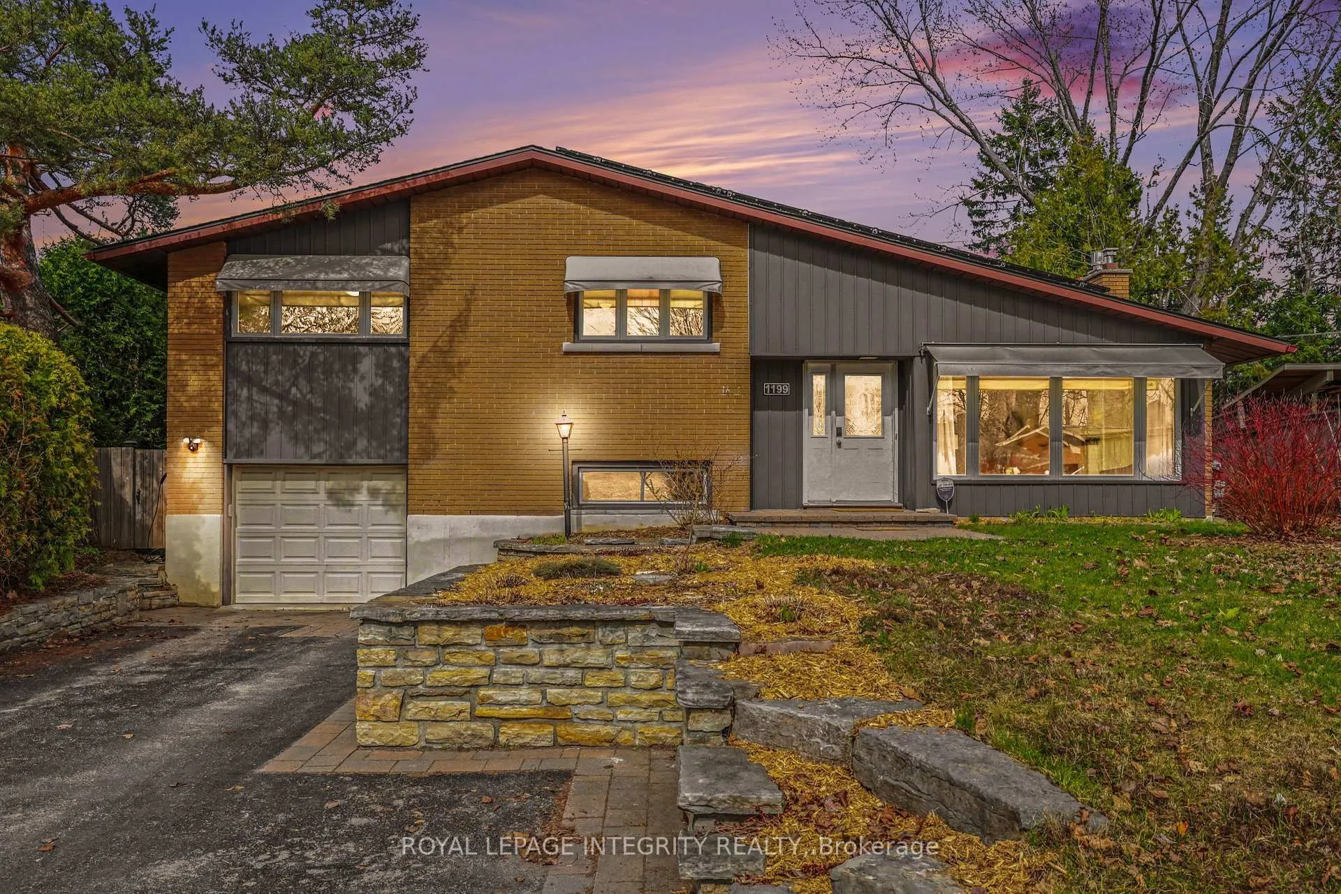 Photo 2 of 1199 Stanton Road, Ottawa, Queensway Terrace South/Ridgeview — HOMEH