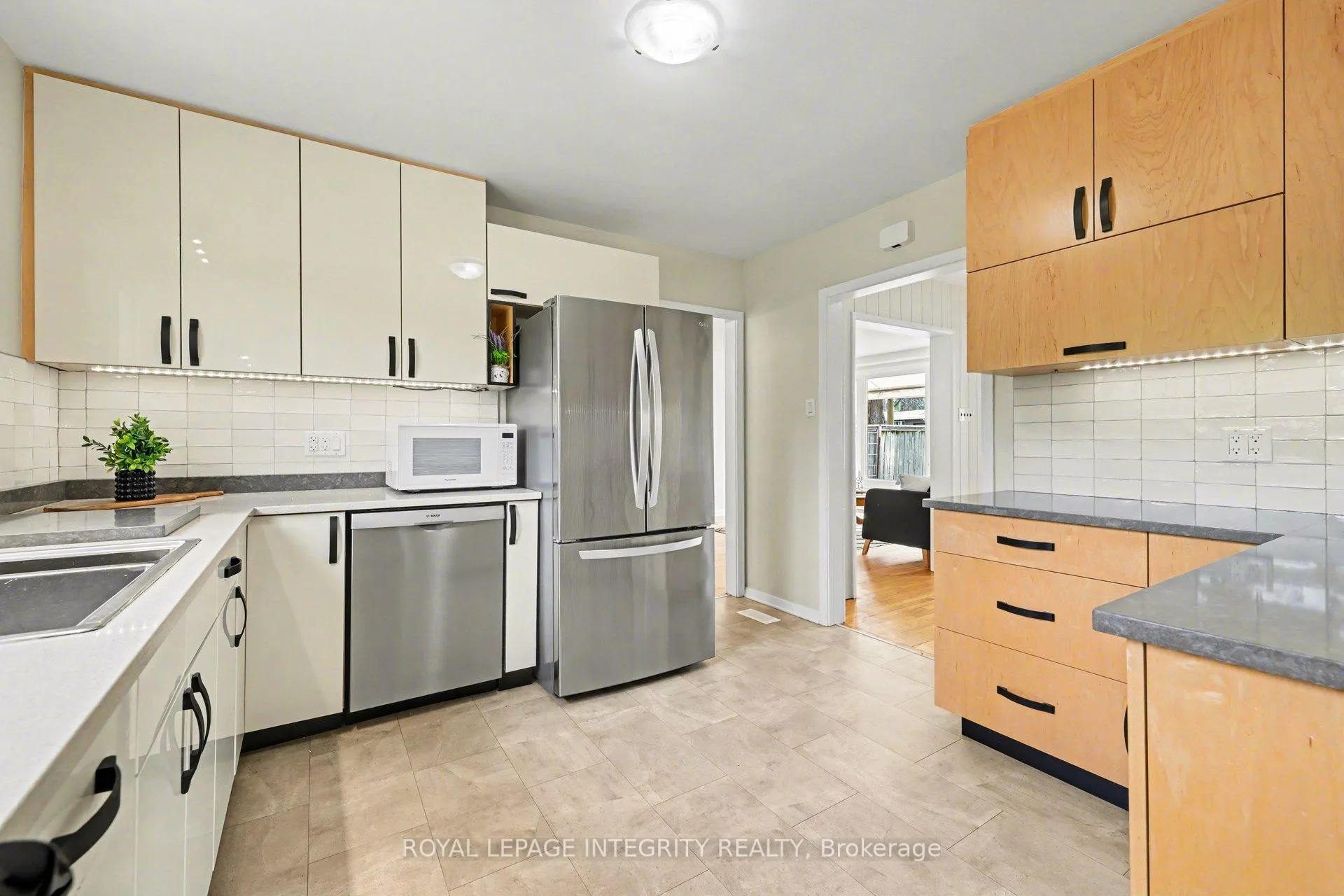 Photo 10 of 1199 Stanton Road, Ottawa, Queensway Terrace South/Ridgeview — HOMEH