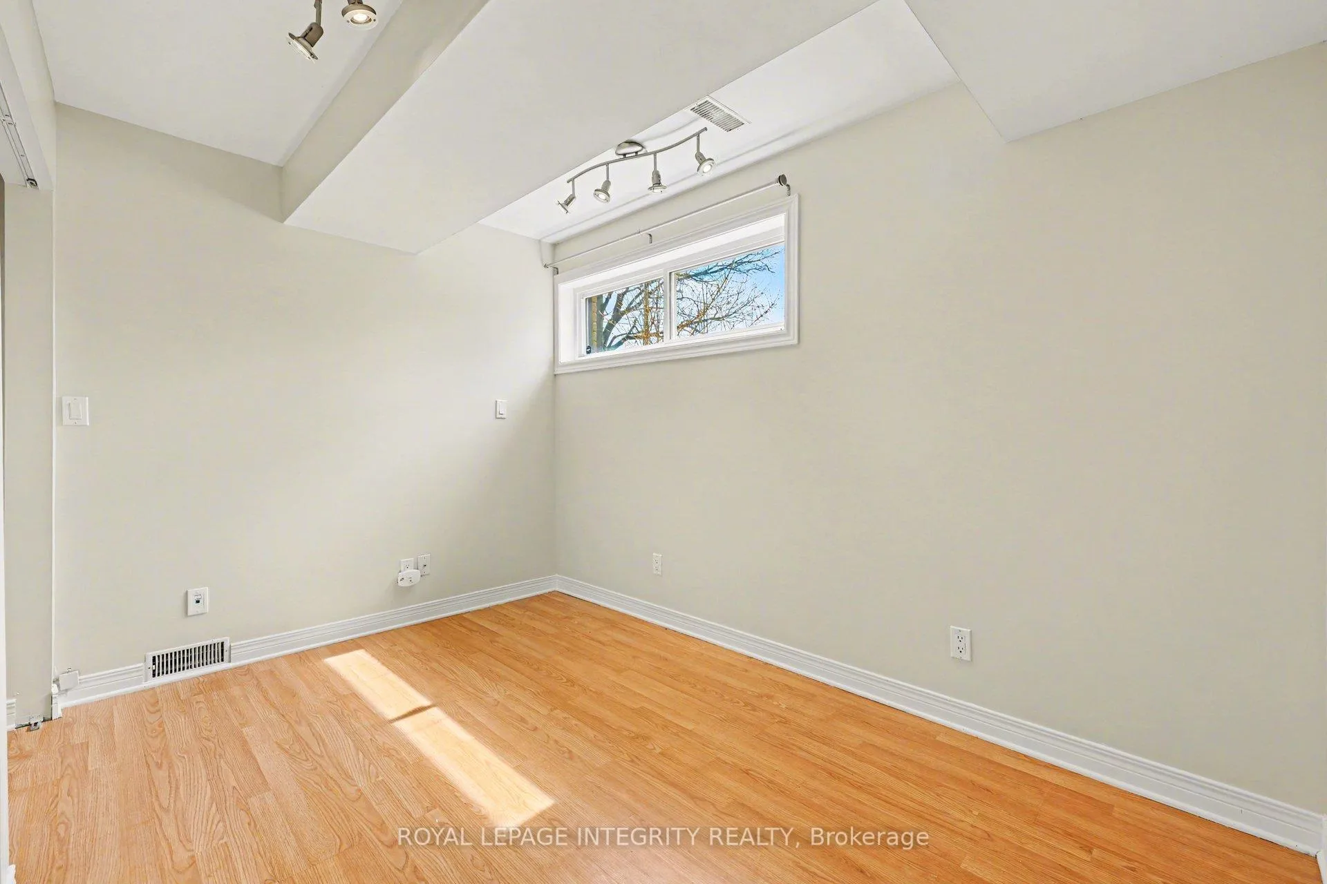 Photo 26 of 1199 Stanton Road, Ottawa, Queensway Terrace South/Ridgeview — HOMEH