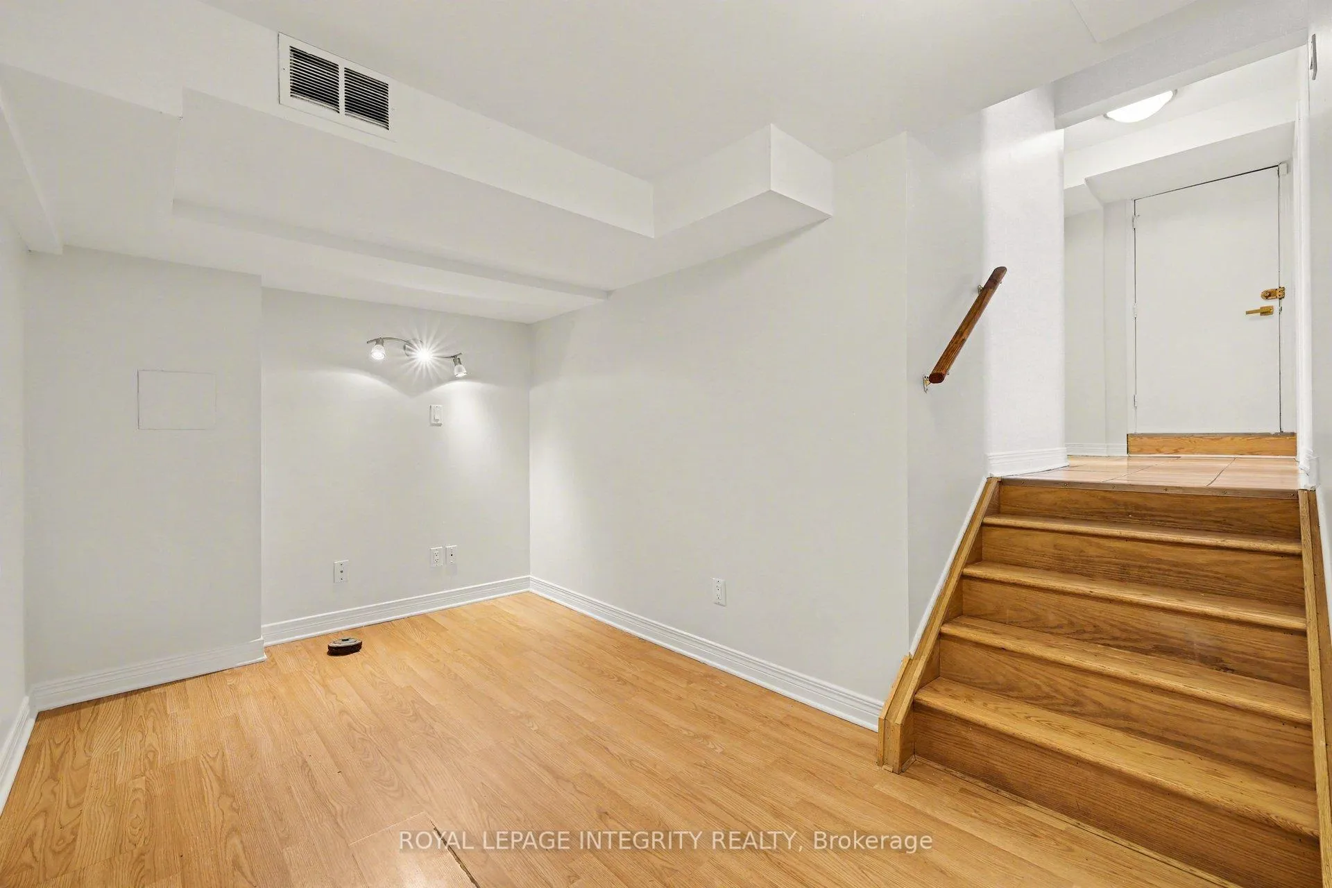 Photo 30 of 1199 Stanton Road, Ottawa, Queensway Terrace South/Ridgeview — HOMEH
