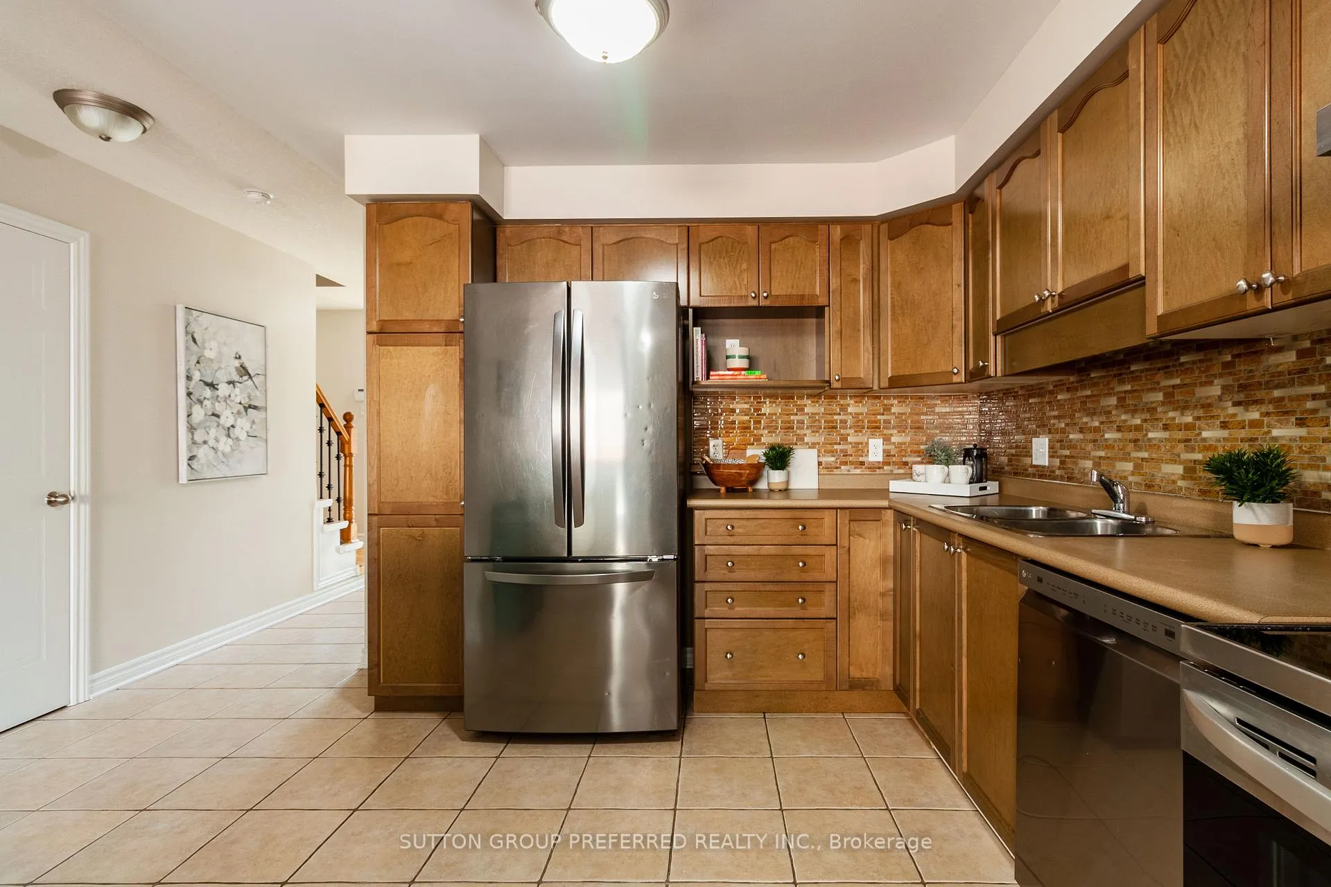 Photo 18 of Unit 32, 1059 Whetherfield Street, London, North M — HOMEH