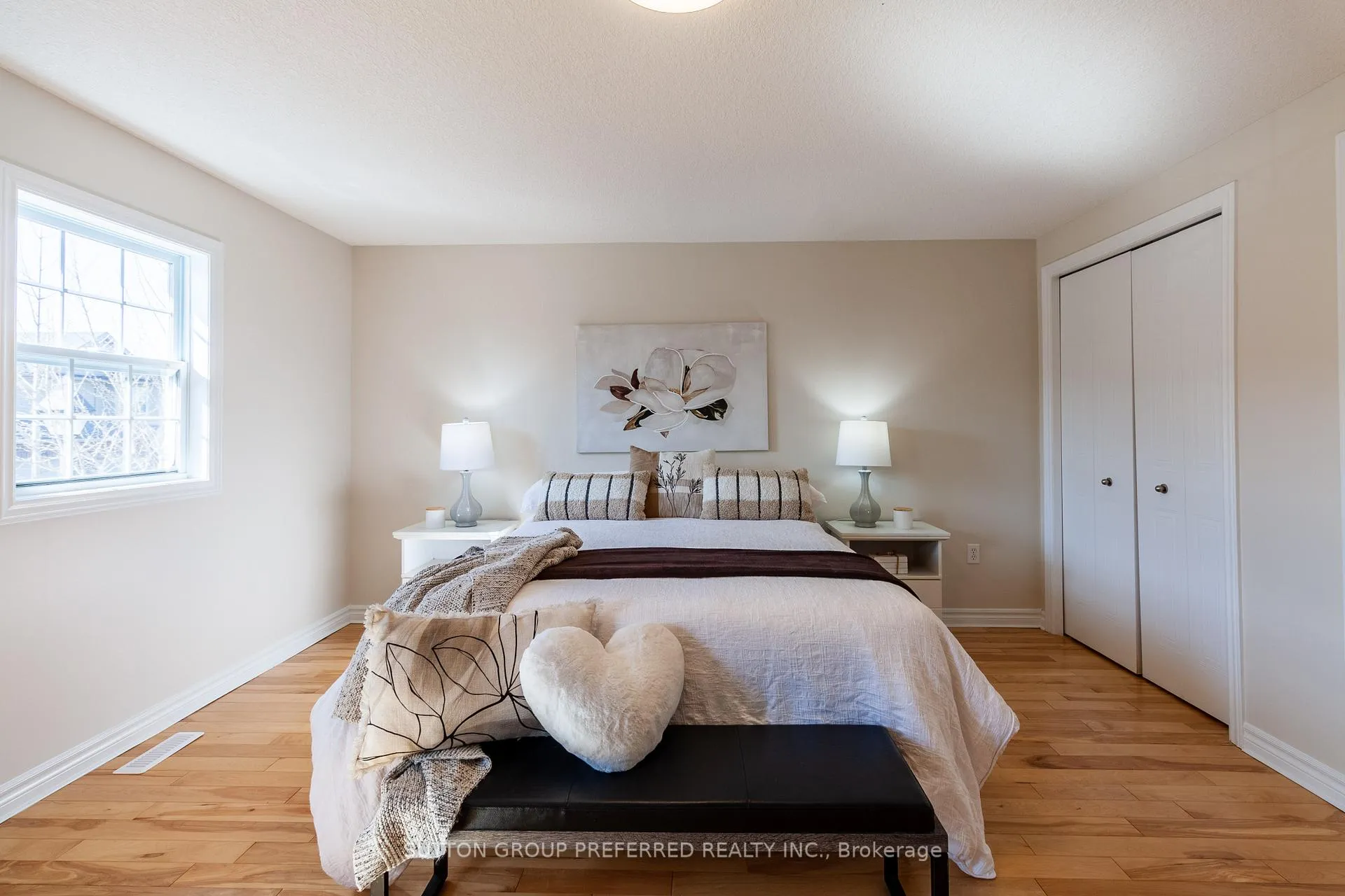 Photo 25 of Unit 32, 1059 Whetherfield Street, London, North M — HOMEH