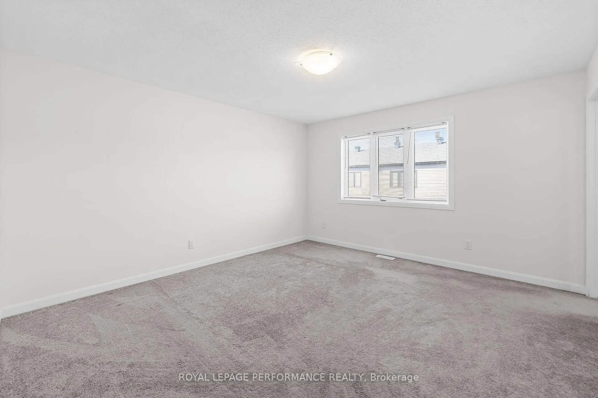 Photo 18 of 826 Dynasty Street, Ottawa, Avalon East — HOMEH