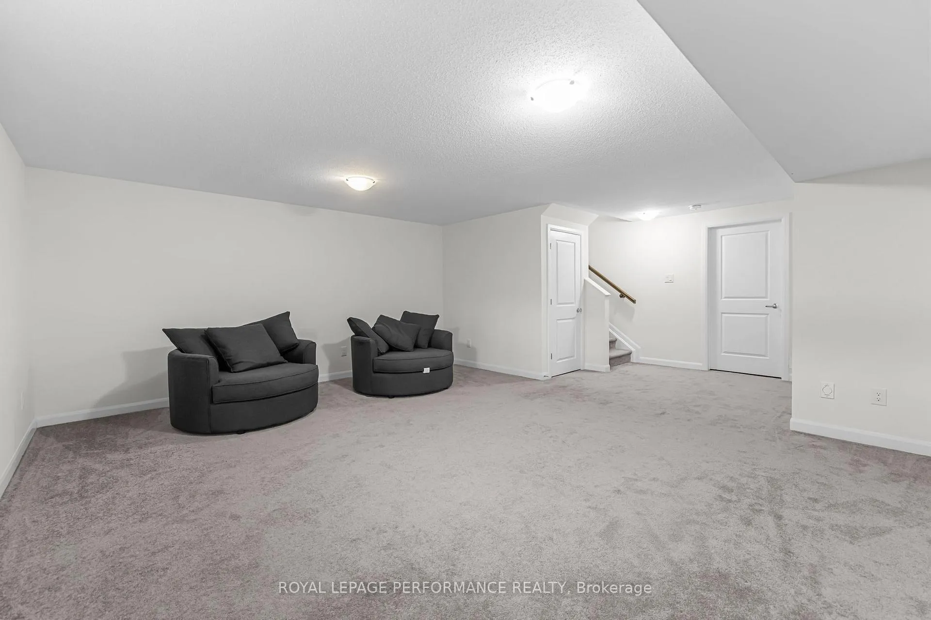 Photo 23 of 826 Dynasty Street, Ottawa, Avalon East — HOMEH