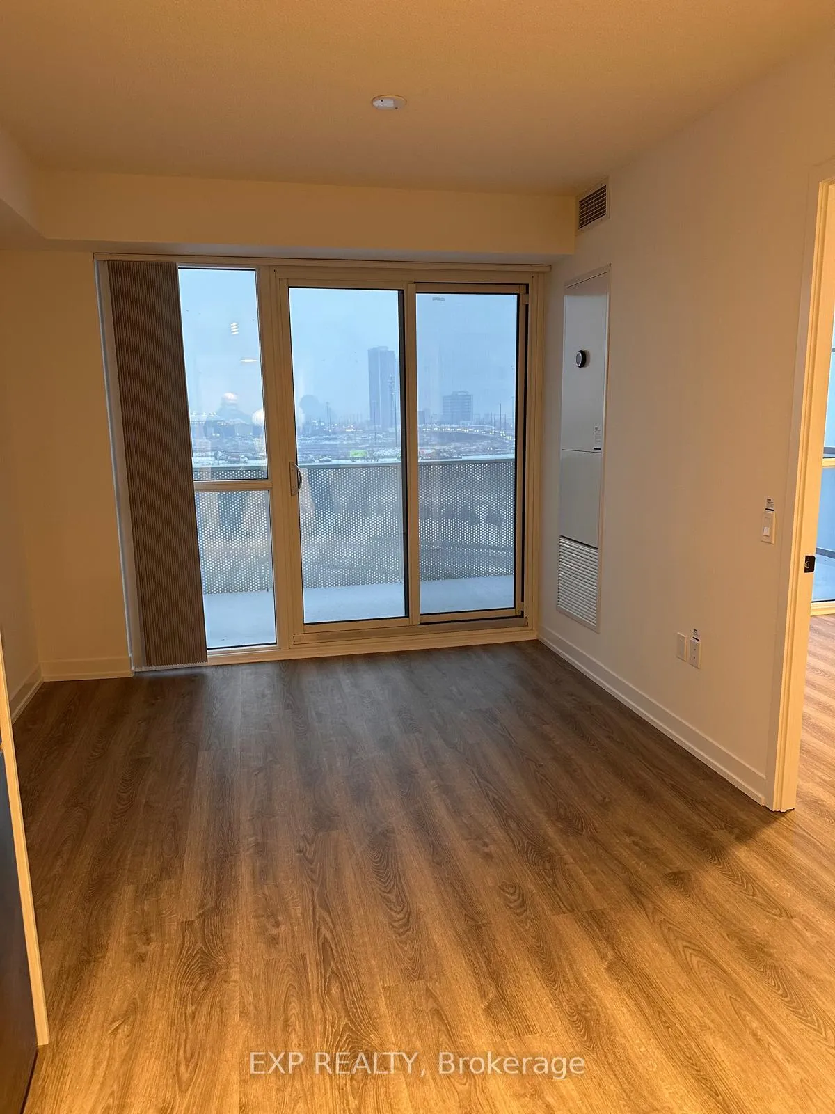 Photo 9 of Unit 708, 195 Commerce Street, Vaughan, Vaughan Corporate Centre — HOMEH