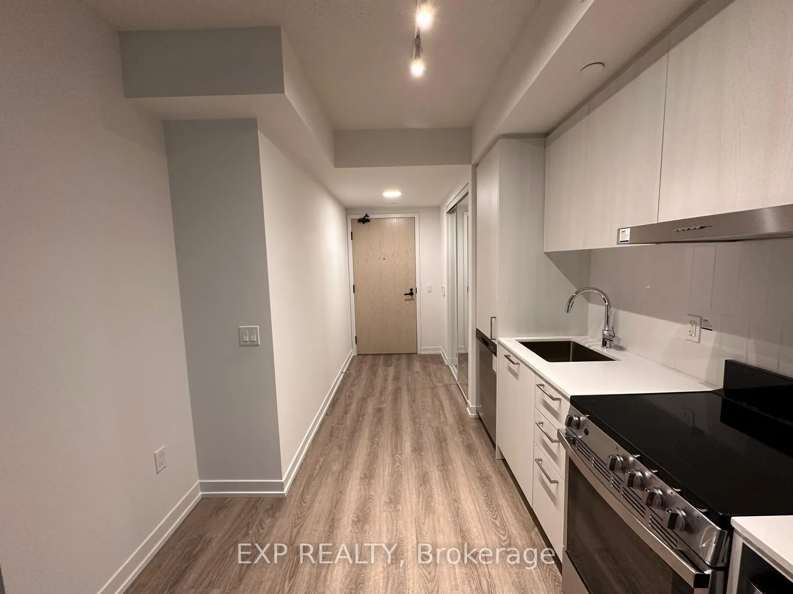 Photo 20 of Unit 708, 195 Commerce Street, Vaughan, Vaughan Corporate Centre — HOMEH
