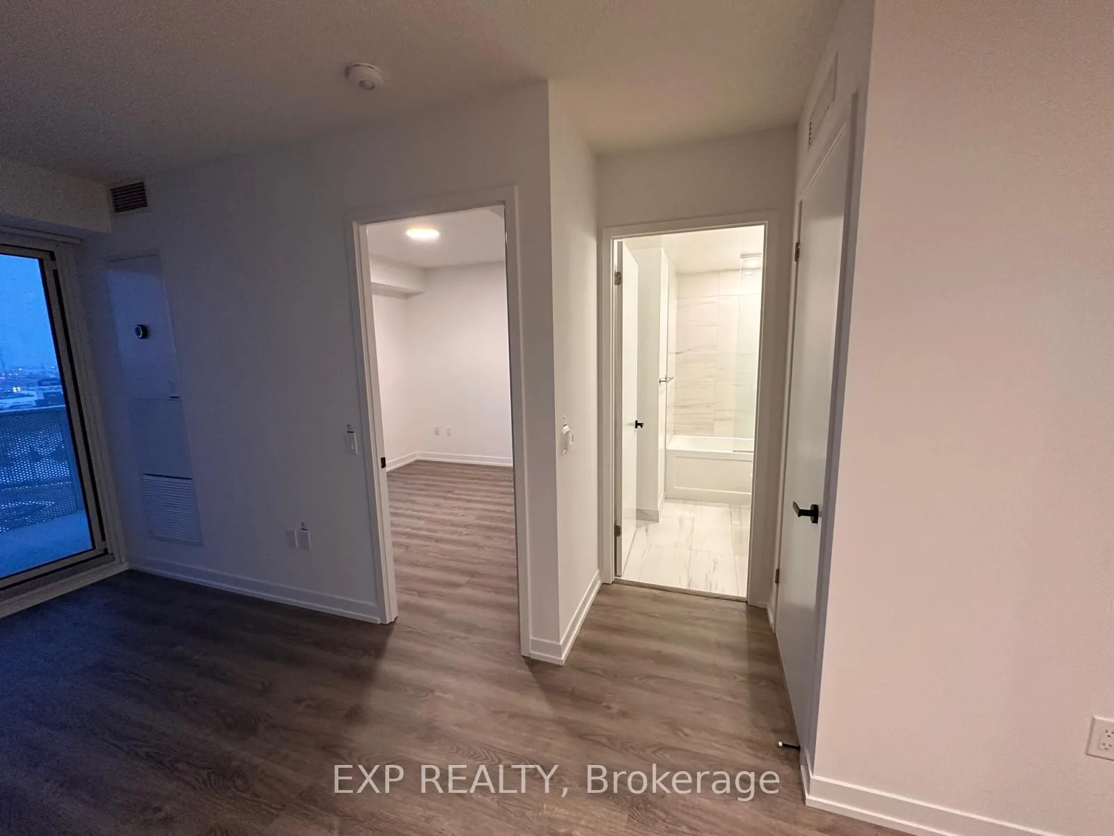 Photo 22 of Unit 708, 195 Commerce Street, Vaughan, Vaughan Corporate Centre — HOMEH