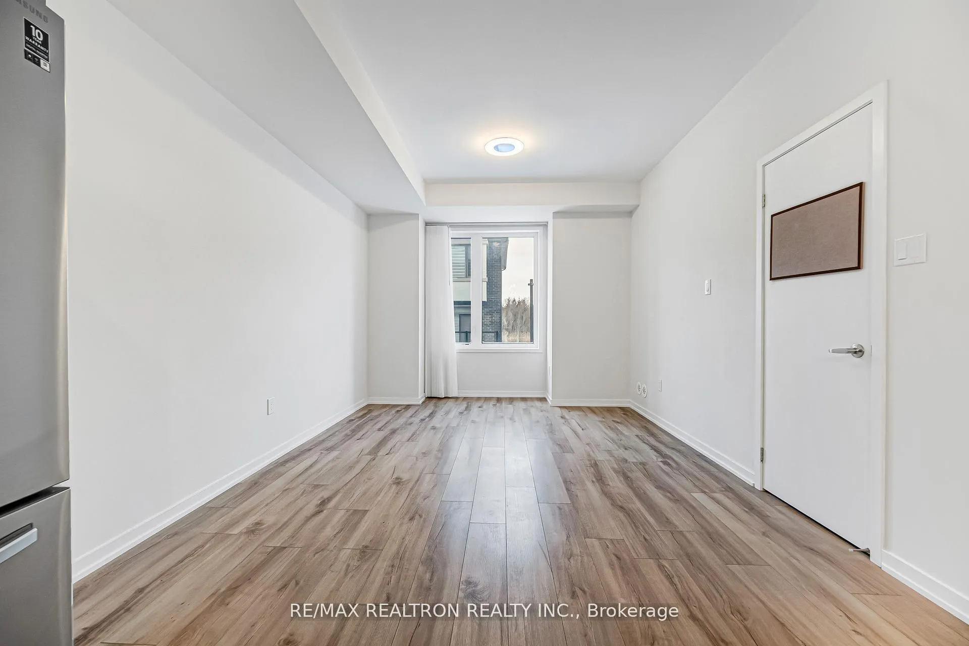 Photo 7 of 25 Aberfoyle Street, Vaughan, Patterson — HOMEH