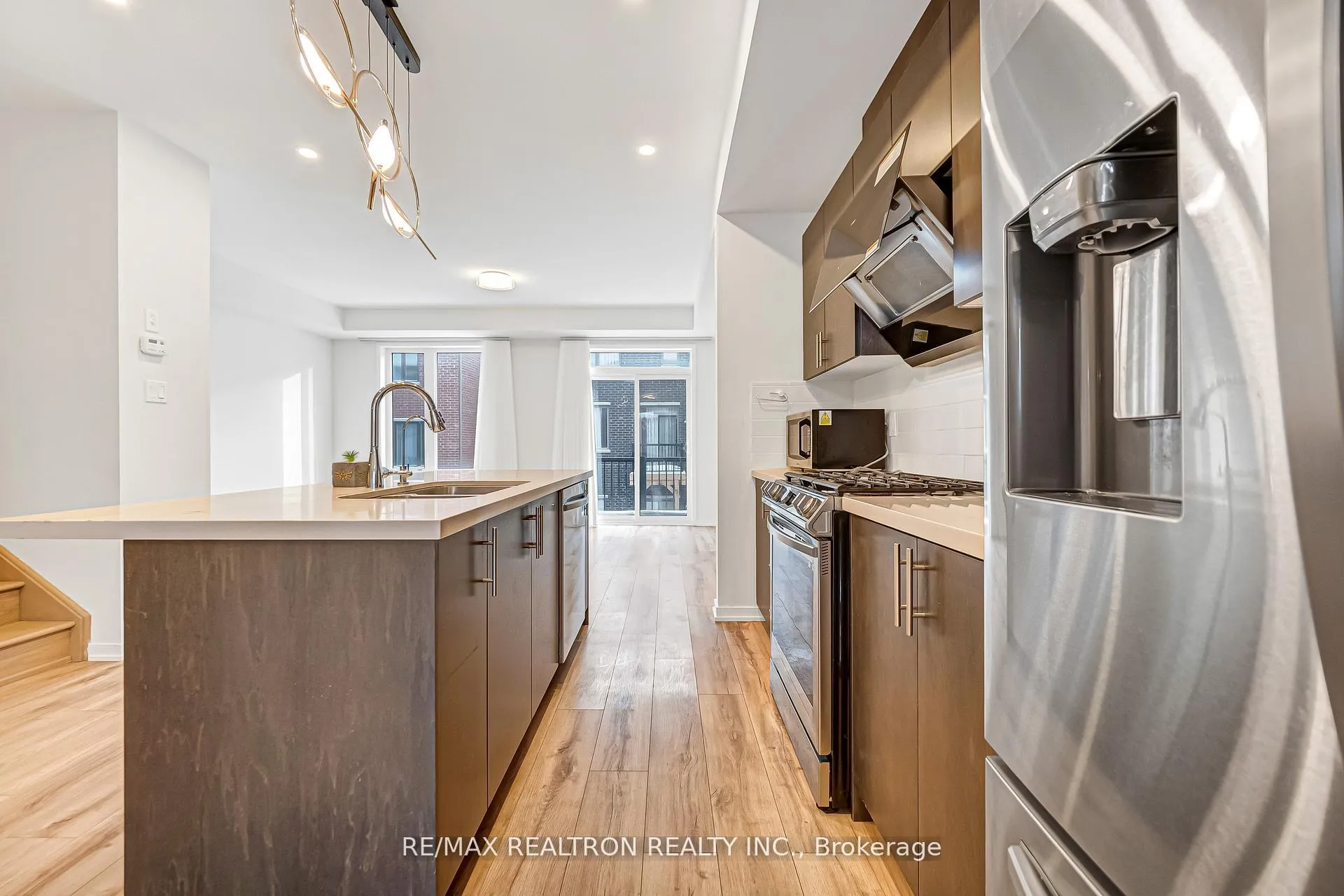 Photo 17 of 25 Aberfoyle Street, Vaughan, Patterson — HOMEH