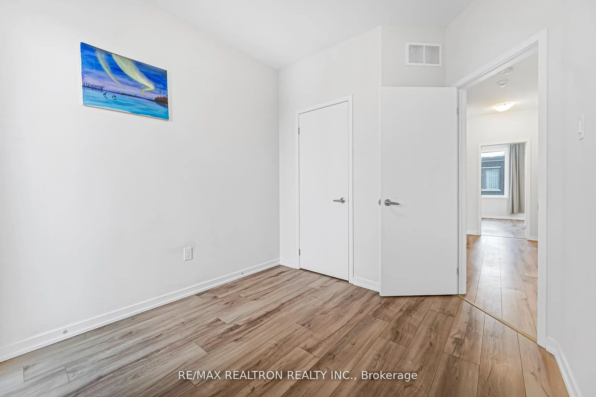 Photo 28 of 25 Aberfoyle Street, Vaughan, Patterson — HOMEH