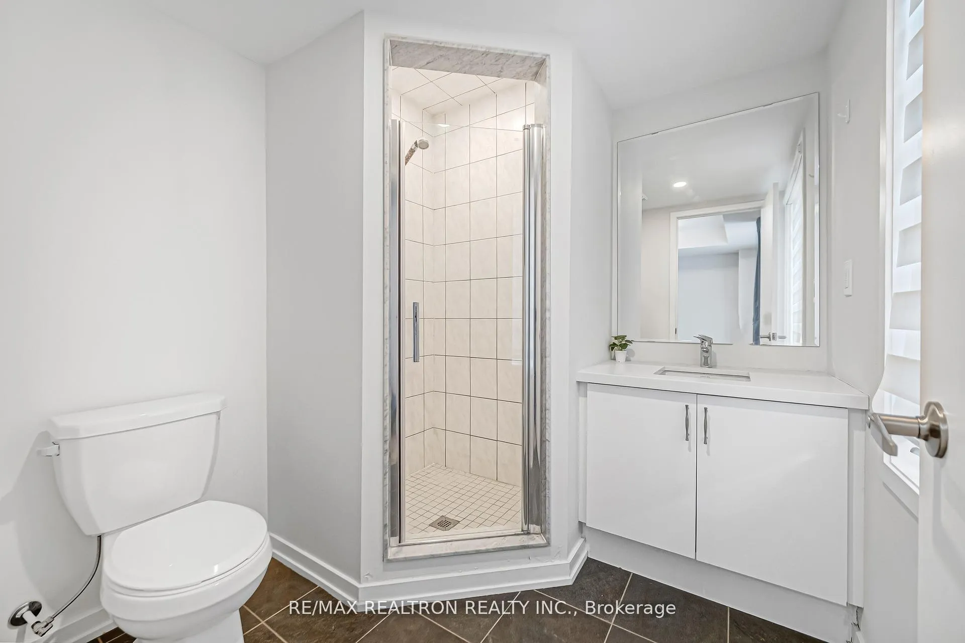 Photo 41 of 25 Aberfoyle Street, Vaughan, Patterson — HOMEH