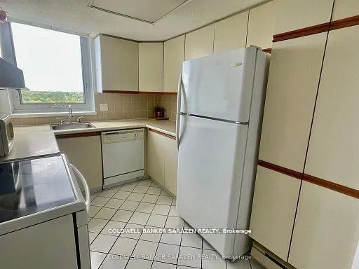 Photo 7 of Unit 1215, 80 Sandcastle Drive, Ottawa, Leslie Park — HOMEH