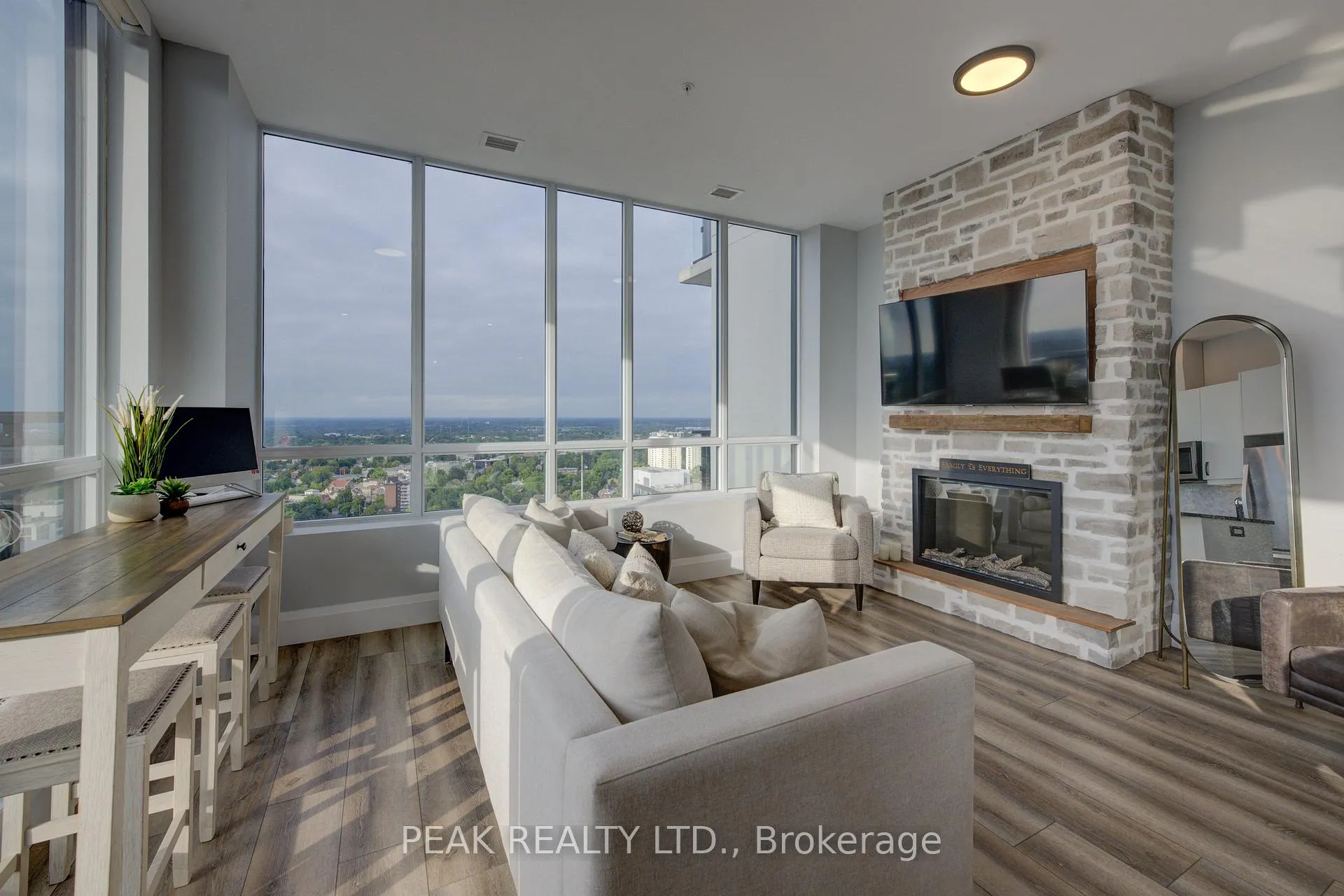 Photo 18 of Unit 2908, 60 Charles Street W, Kitchener, City Commercial Core — HOMEH