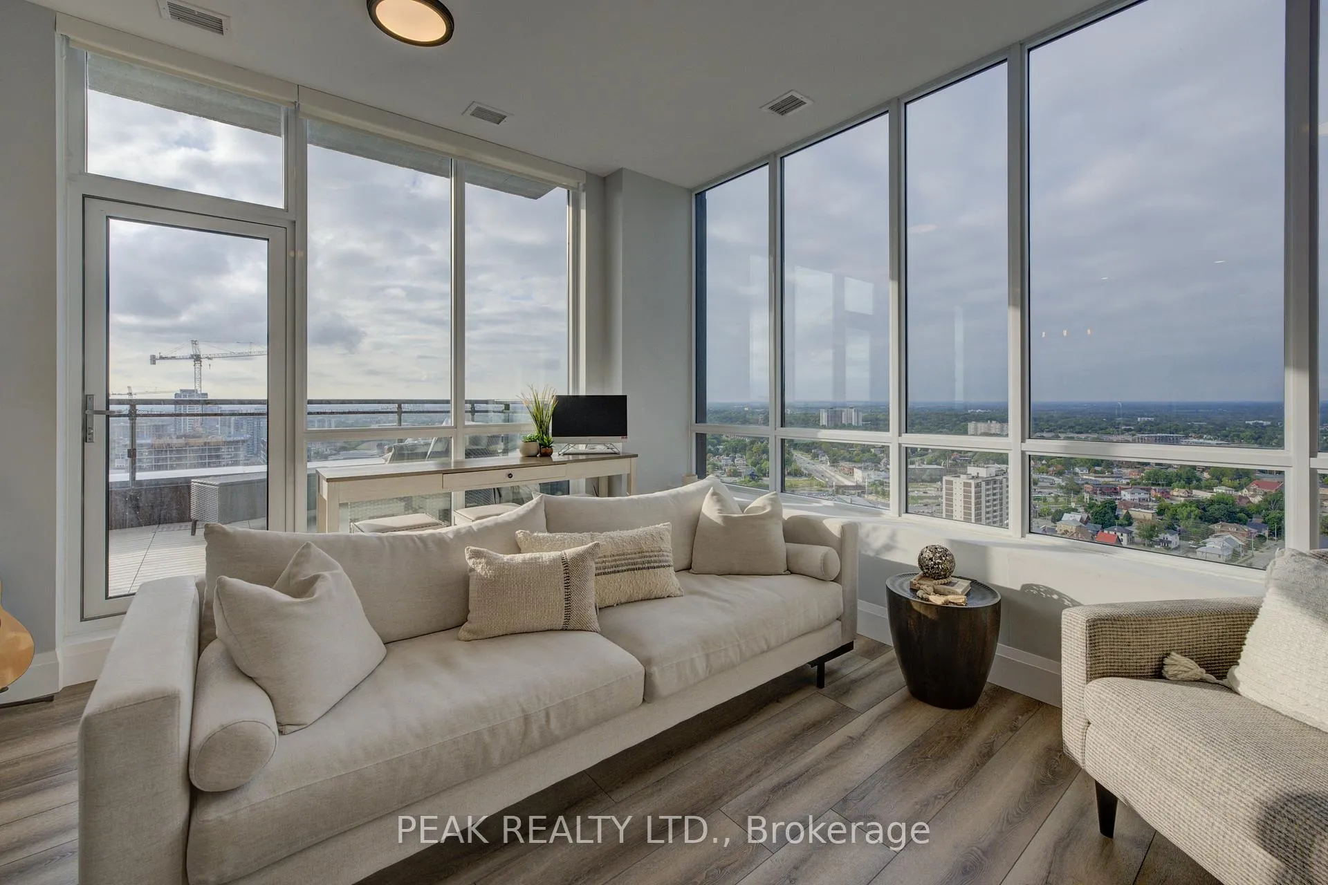 Photo 21 of Unit 2908, 60 Charles Street W, Kitchener, City Commercial Core — HOMEH