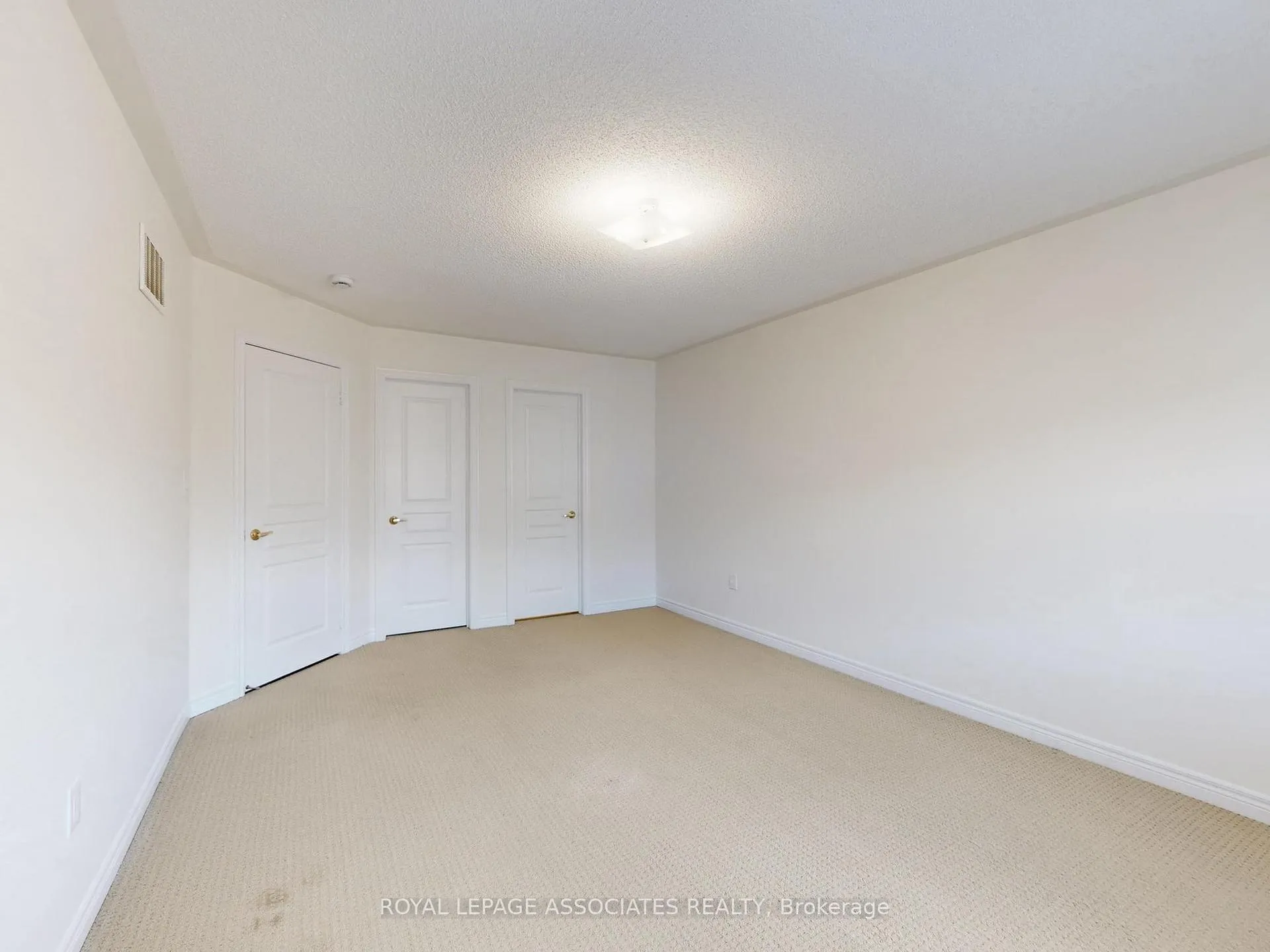 Photo 29 of 10 Lloyd Crescent, Brampton, Northwest Brampton — HOMEH