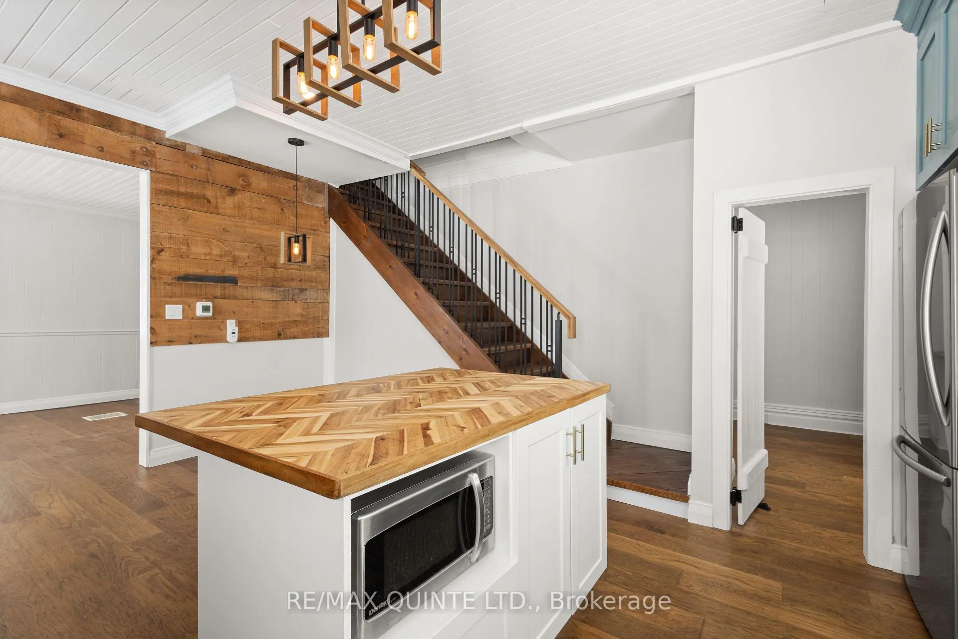 Photo 25 of 15481 Highway 62, Madoc — HOMEH