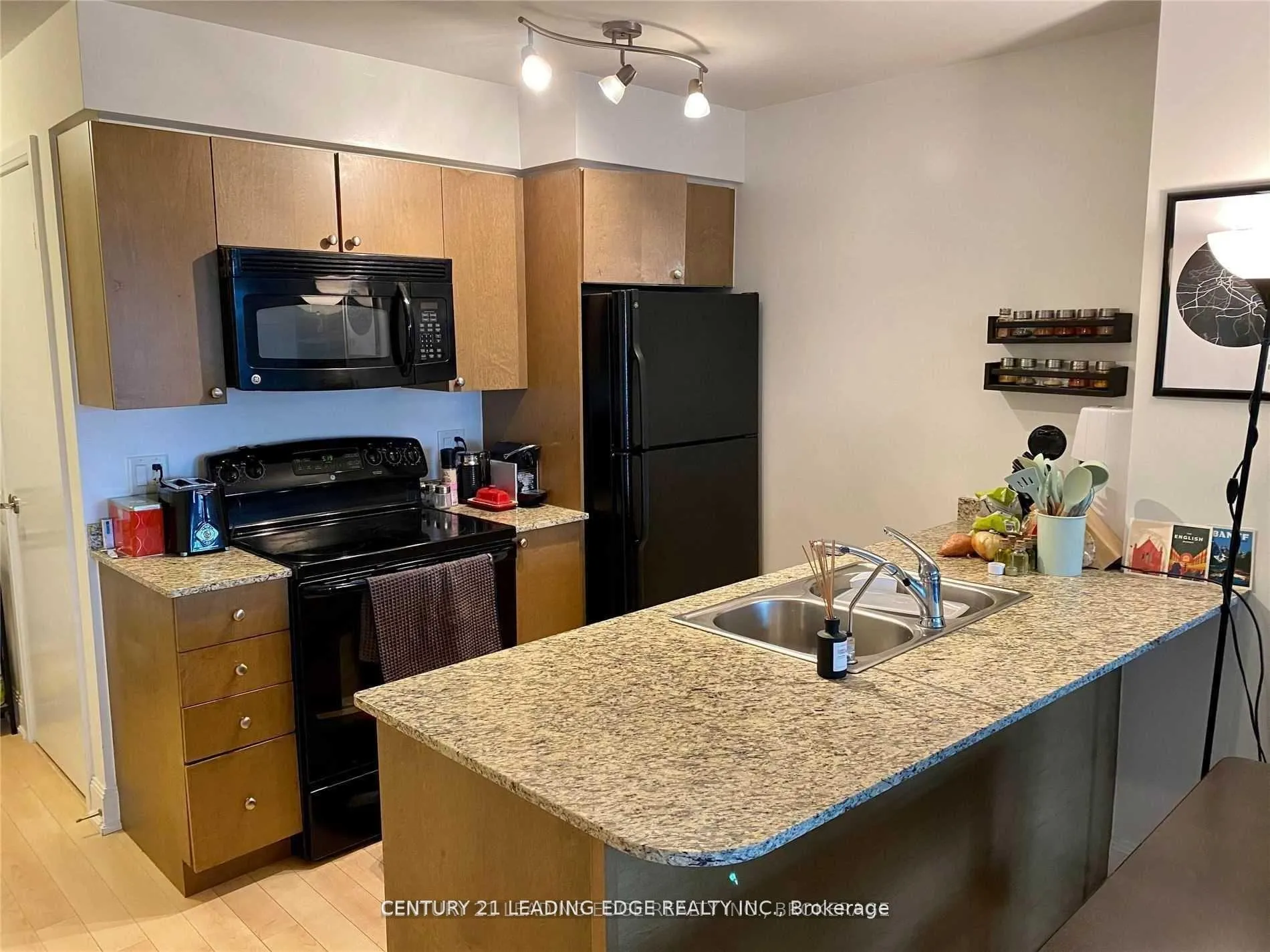 Photo 15 of Unit 1207, 2191 Yonge Street, Toronto, Mount Pleasant East — HOMEH