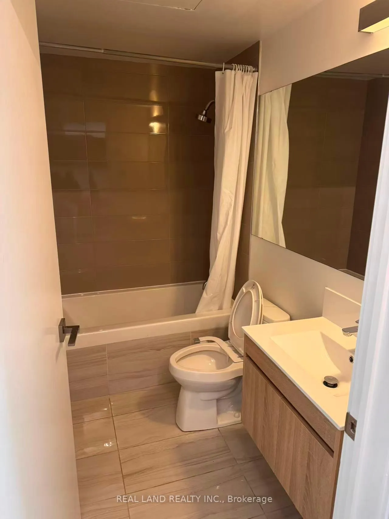 Photo 4 of Unit 2306, 50 Charles Street E, Toronto, Church-Yonge Corridor — HOMEH