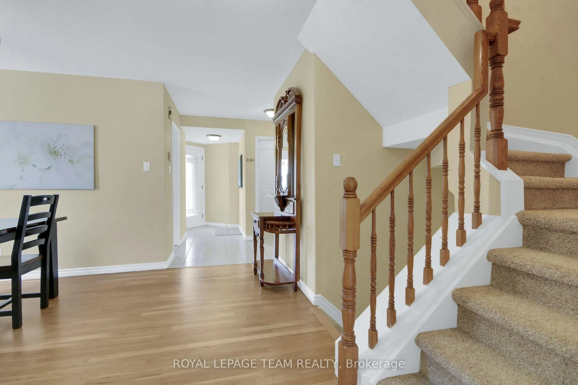 Photo 3 of 207 Beatrice Drive, Ottawa, Barrhaven - Longfields — HOMEH
