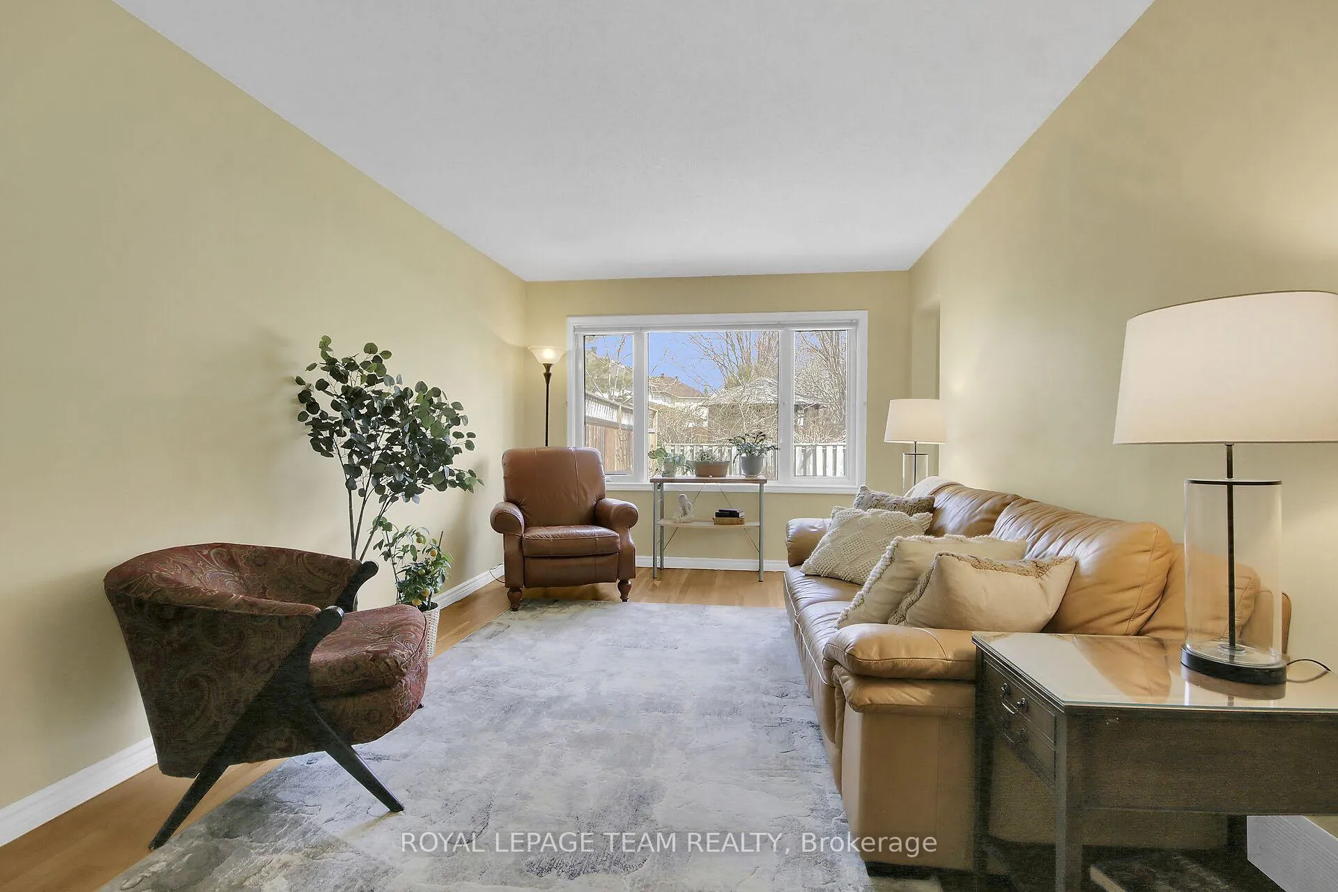 Photo 10 of 207 Beatrice Drive, Ottawa, Barrhaven - Longfields — HOMEH