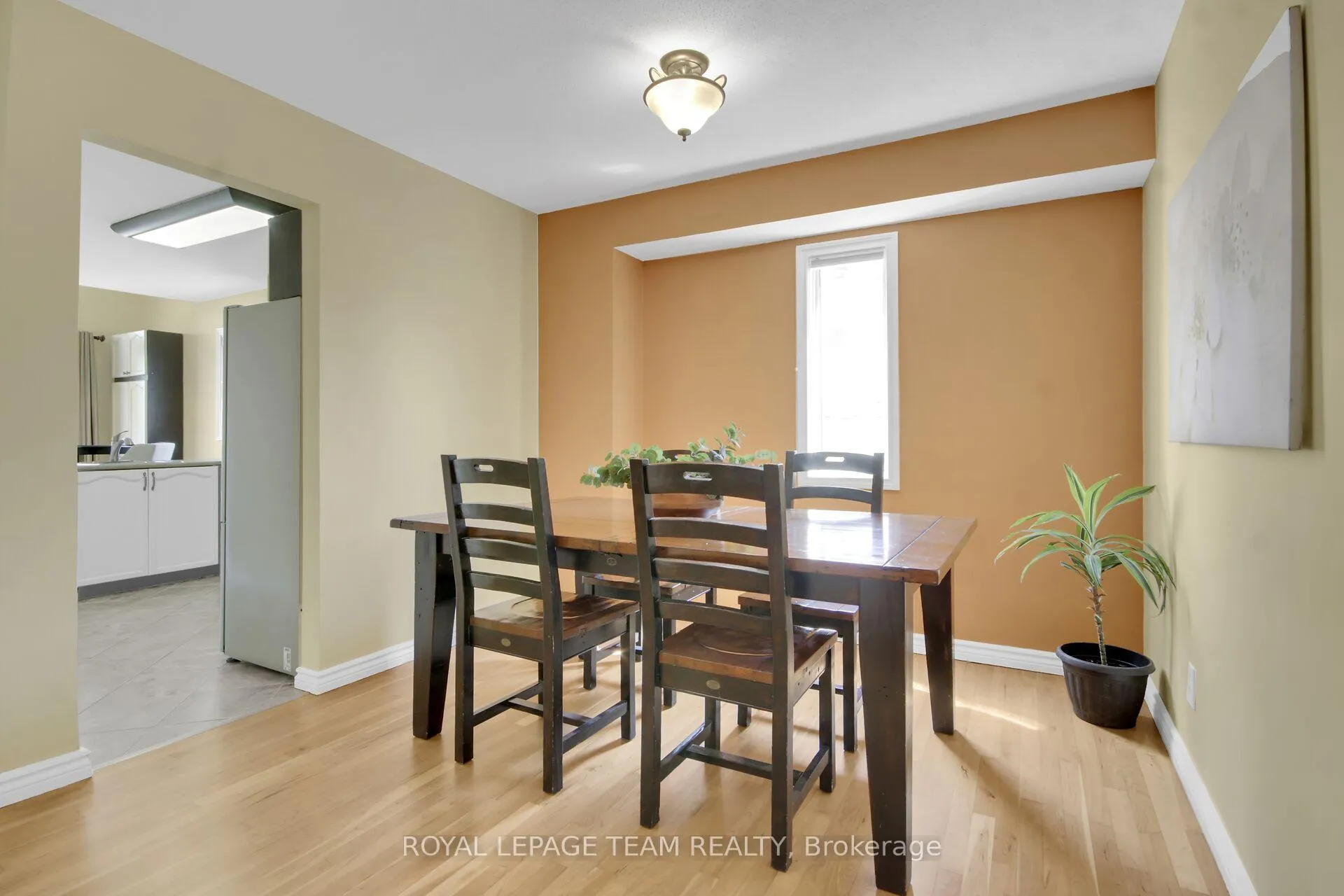 Photo 17 of 207 Beatrice Drive, Ottawa, Barrhaven - Longfields — HOMEH